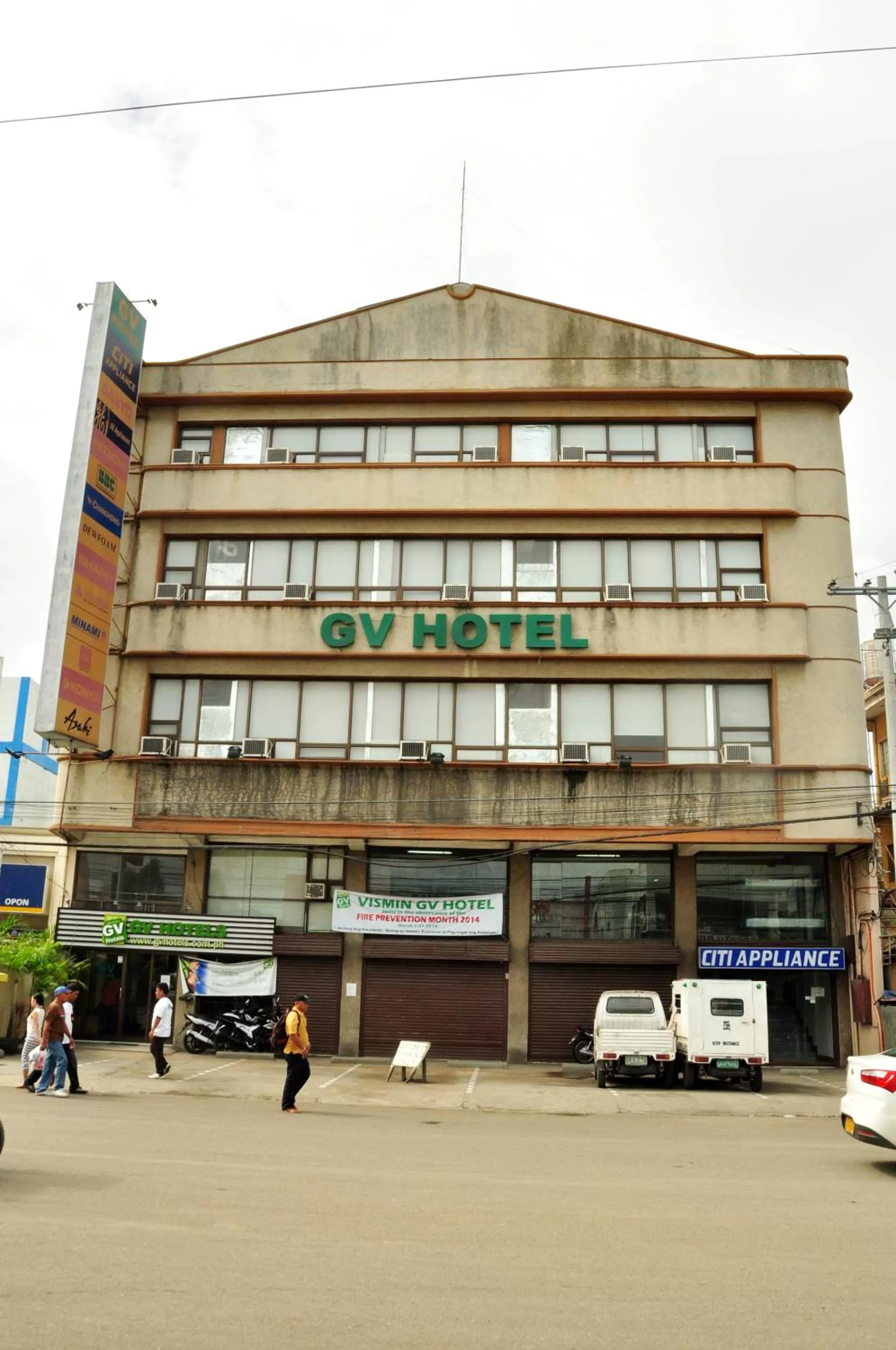 Facade/entrance in GV Hotel - Lapu-Lapu City