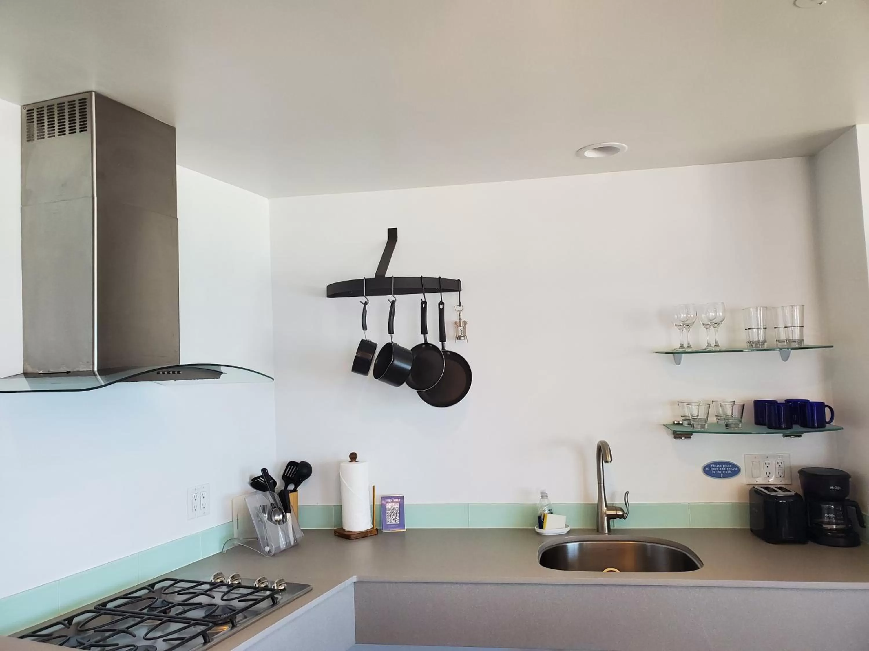 Kitchen or kitchenette in Sea Horse Resort