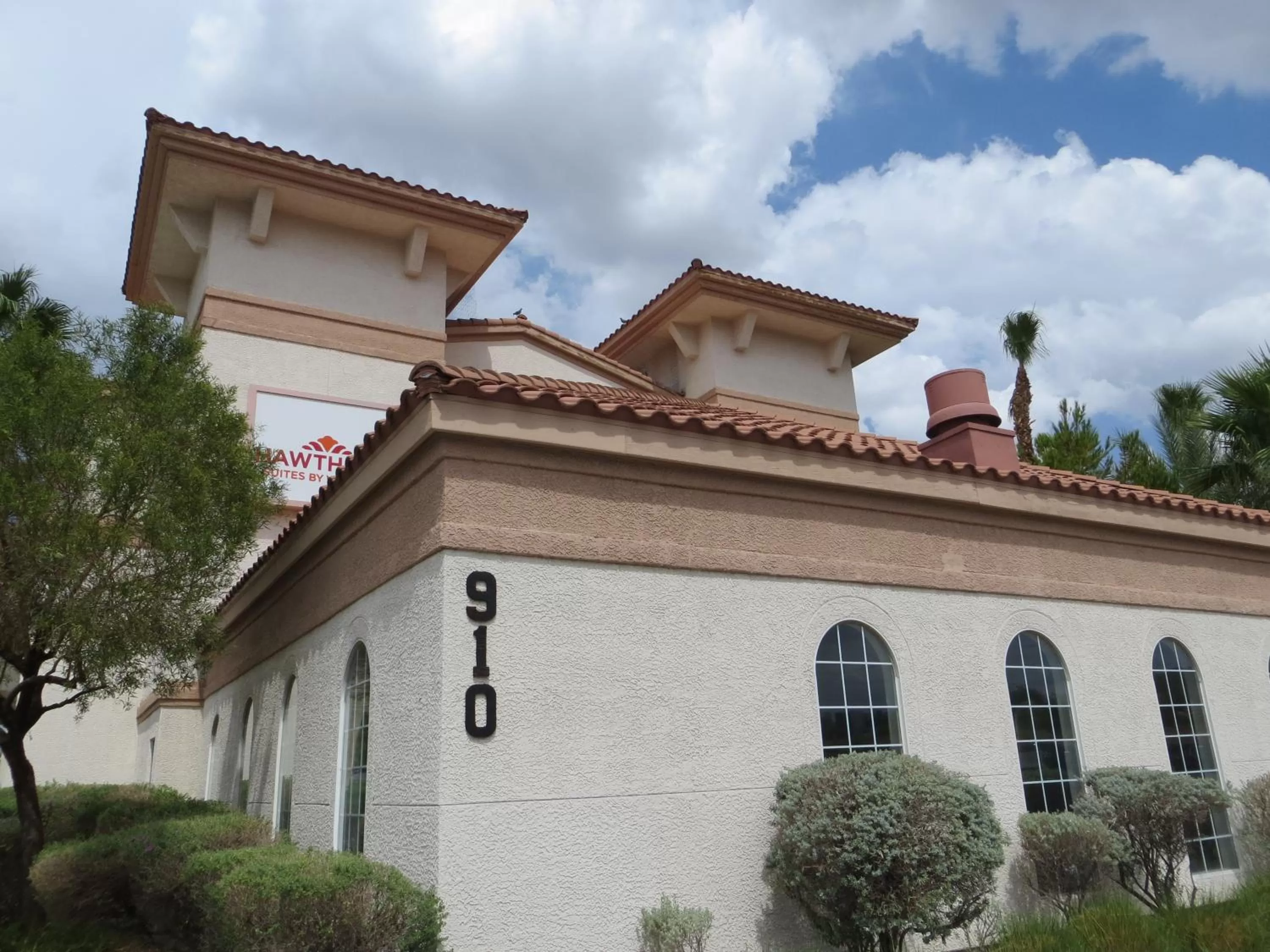 Facade/entrance in Hawthorn Suites Las Vegas