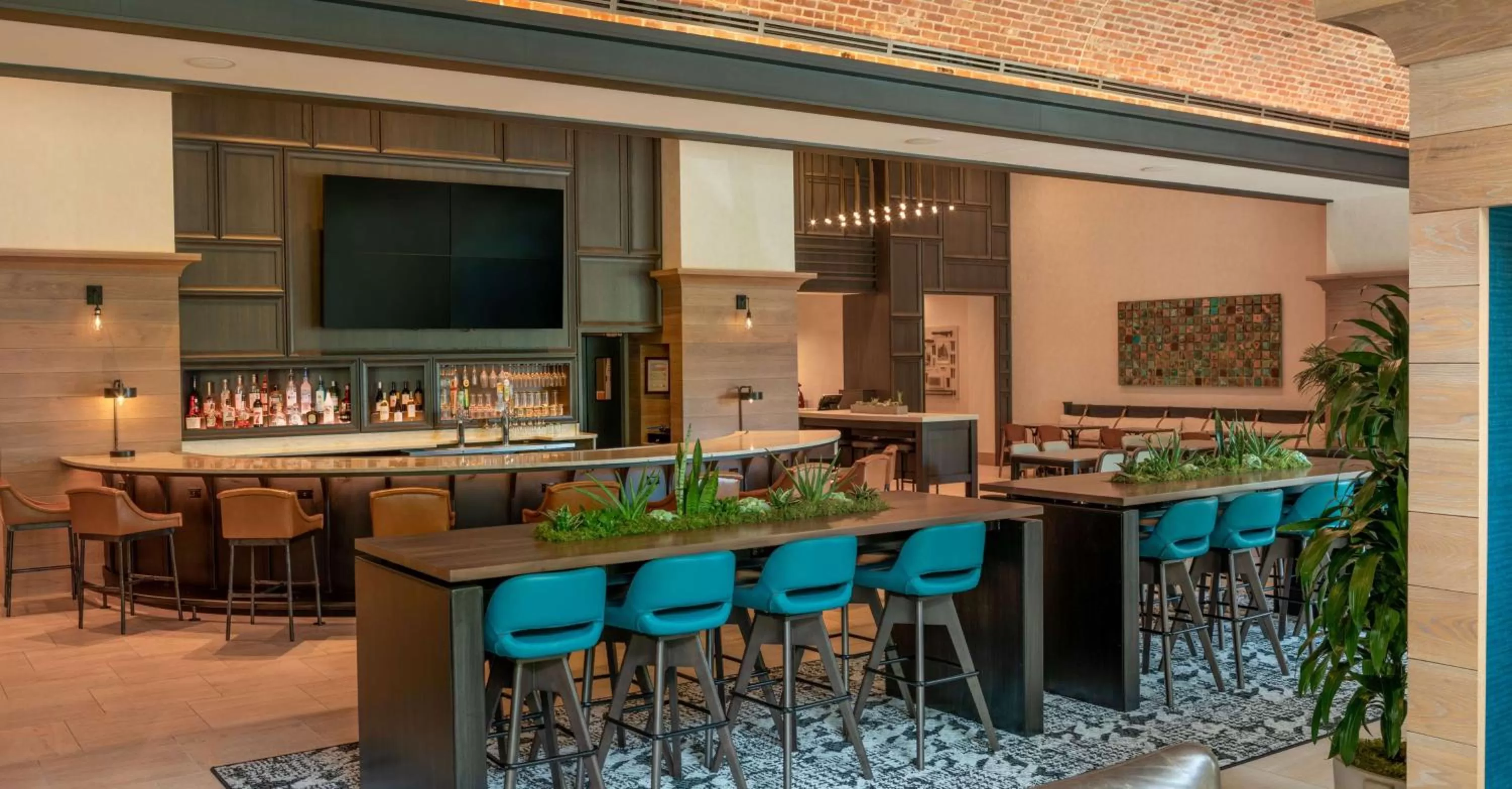 Lounge or bar in Canopy By Hilton Dallas Uptown