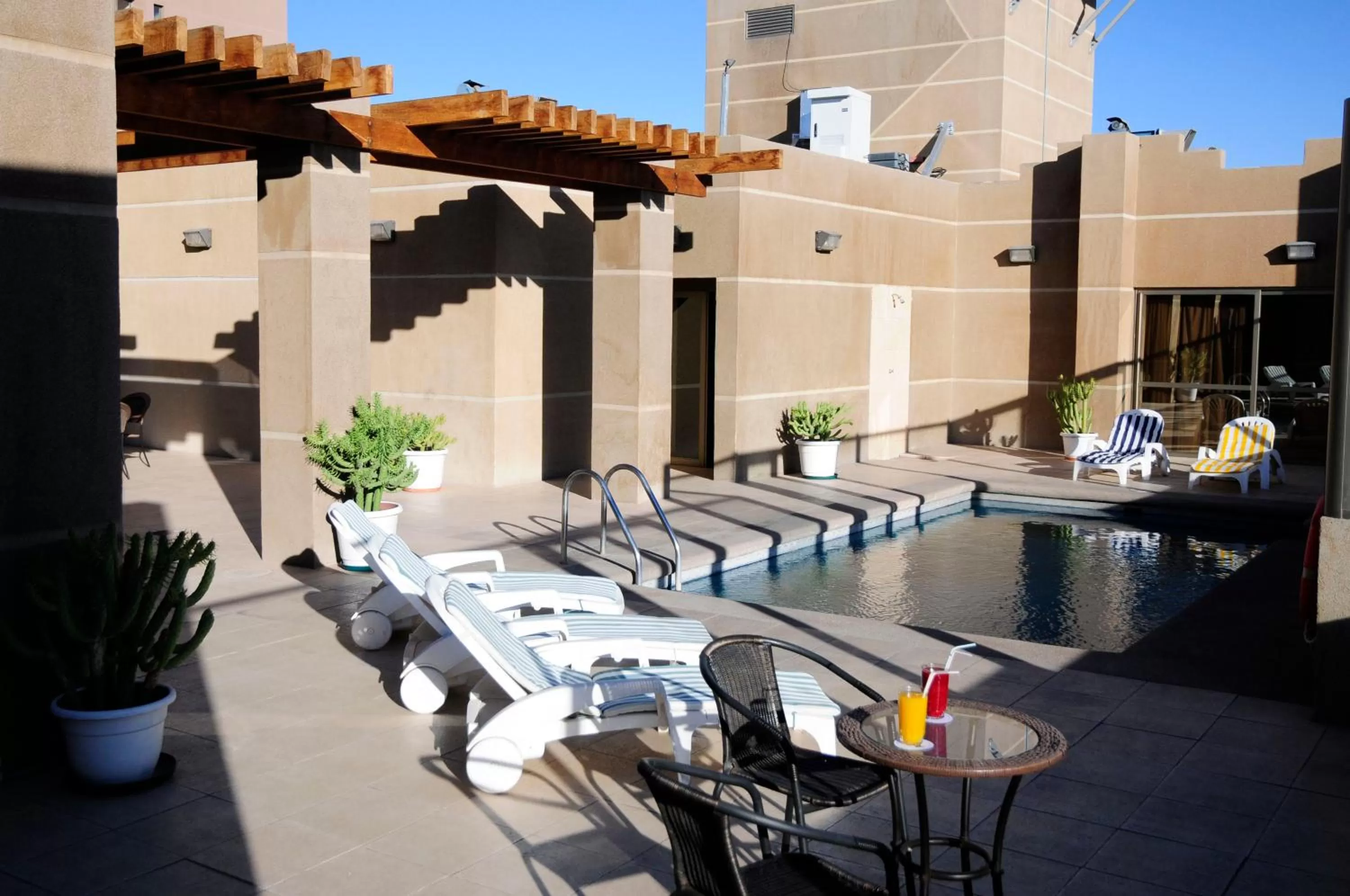 Swimming pool in Hotel Diego De Almagro Calama