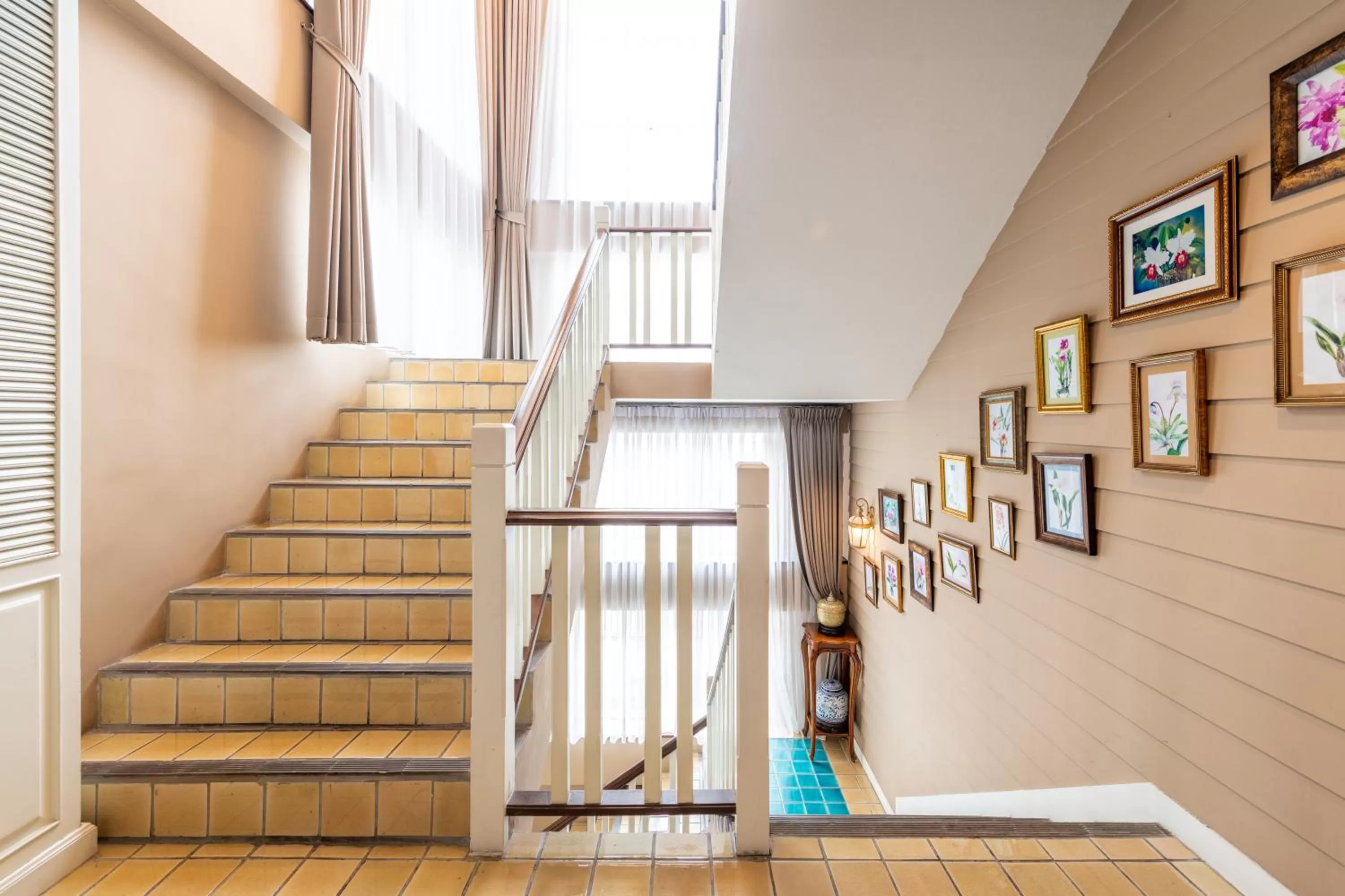 Decorative detail in The Orchid House 153