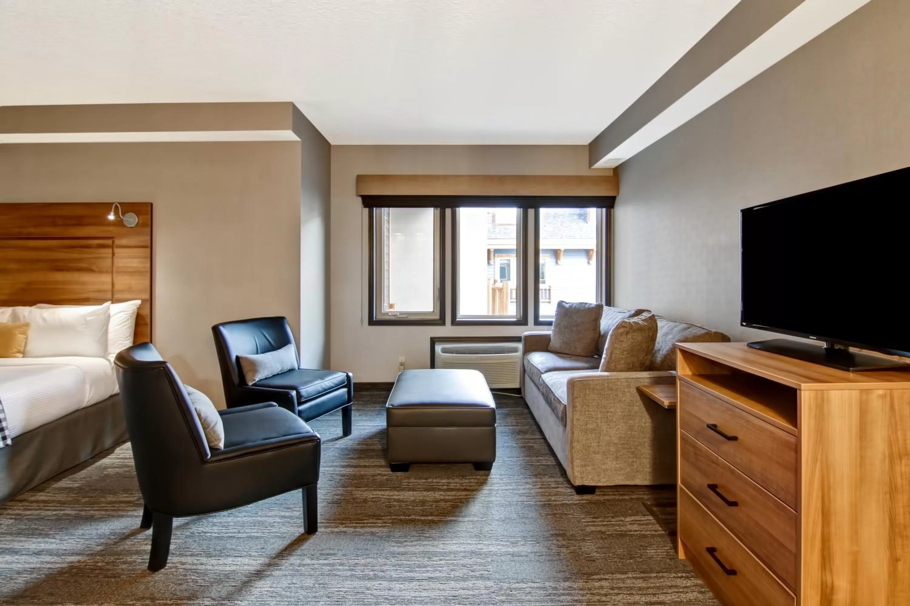 Bedroom, Bed in Canalta Lodge