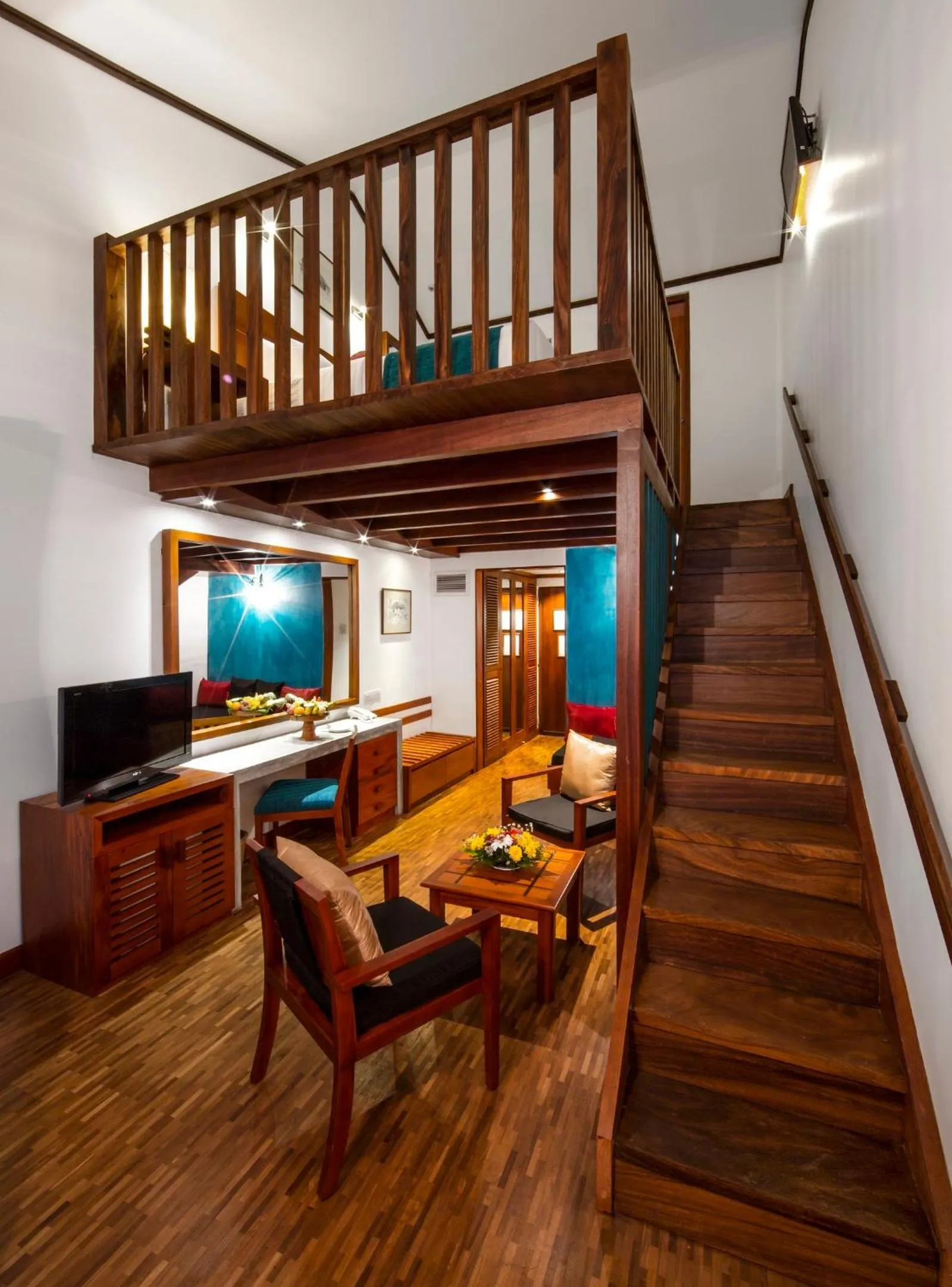 Decorative detail in Tangerine Beach Hotel