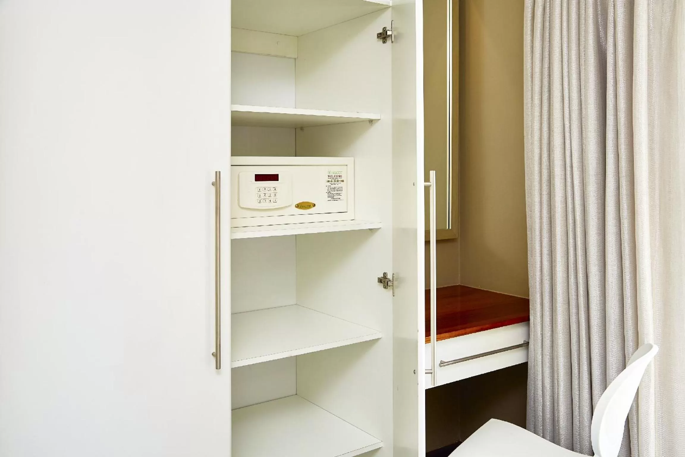 Bedroom, Bed in First Group The Palace All-Suite