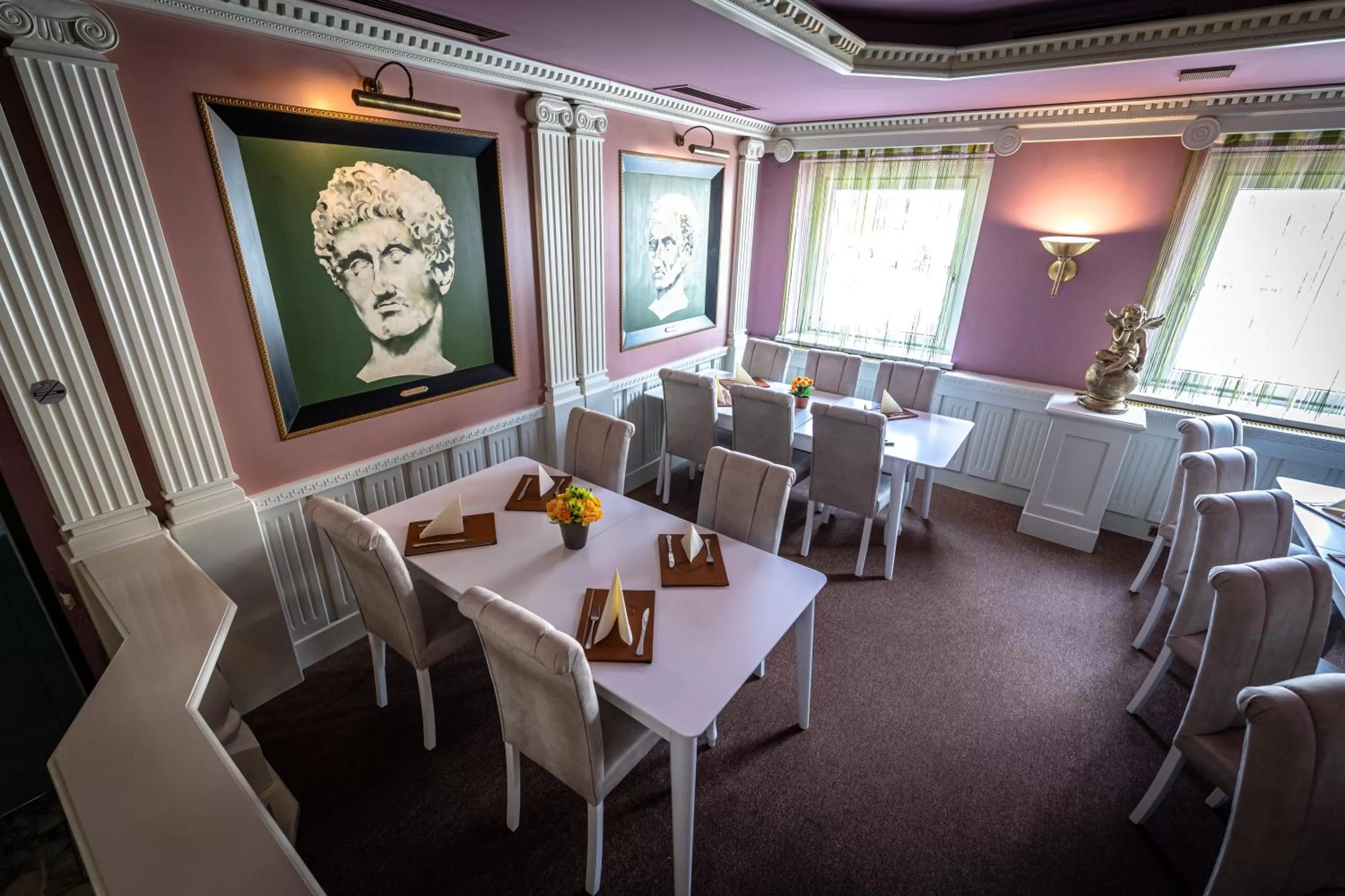 Restaurant/Places to Eat in Hotel Am Limes