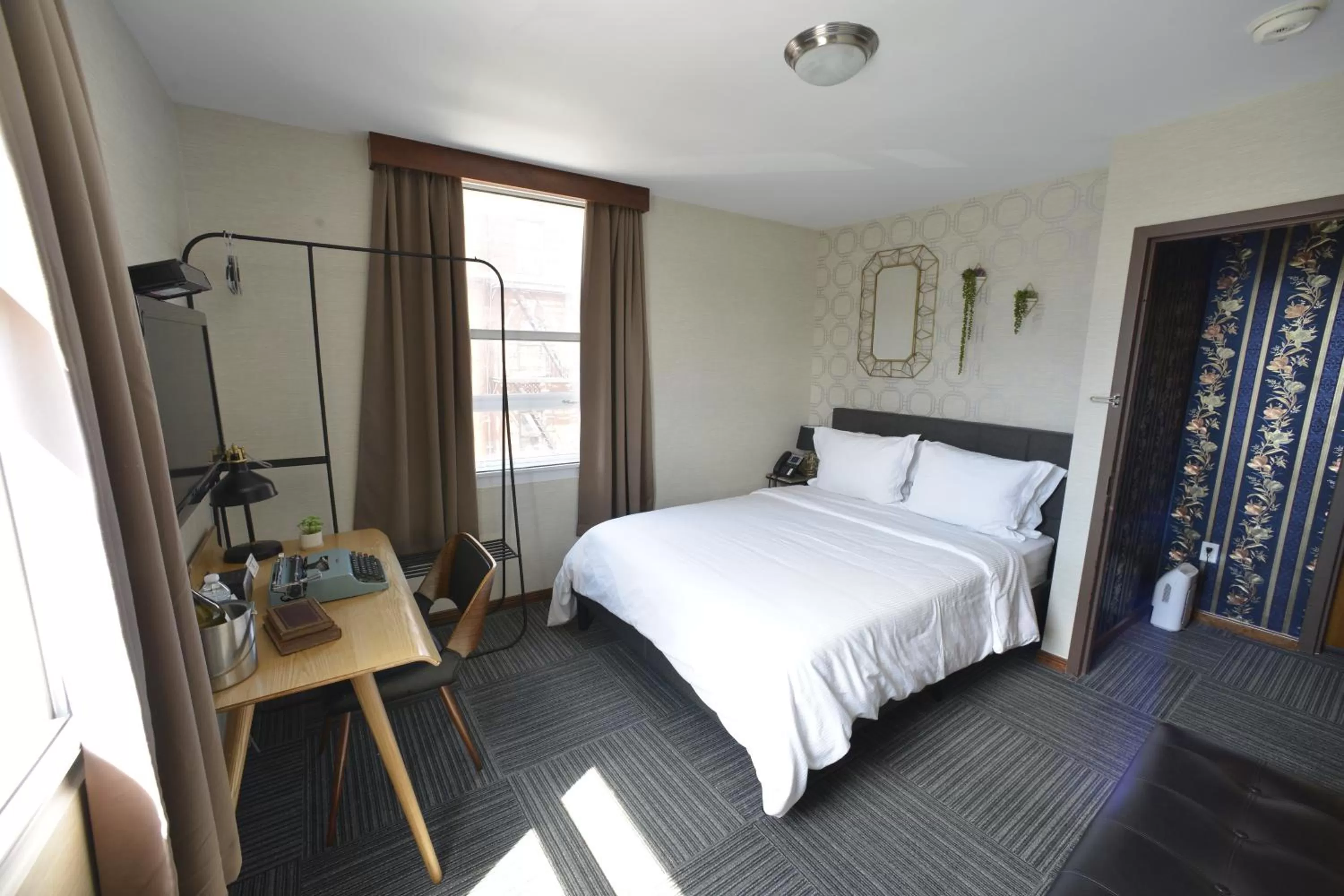 Photo of the whole room, Bed in Hotel Mimosa