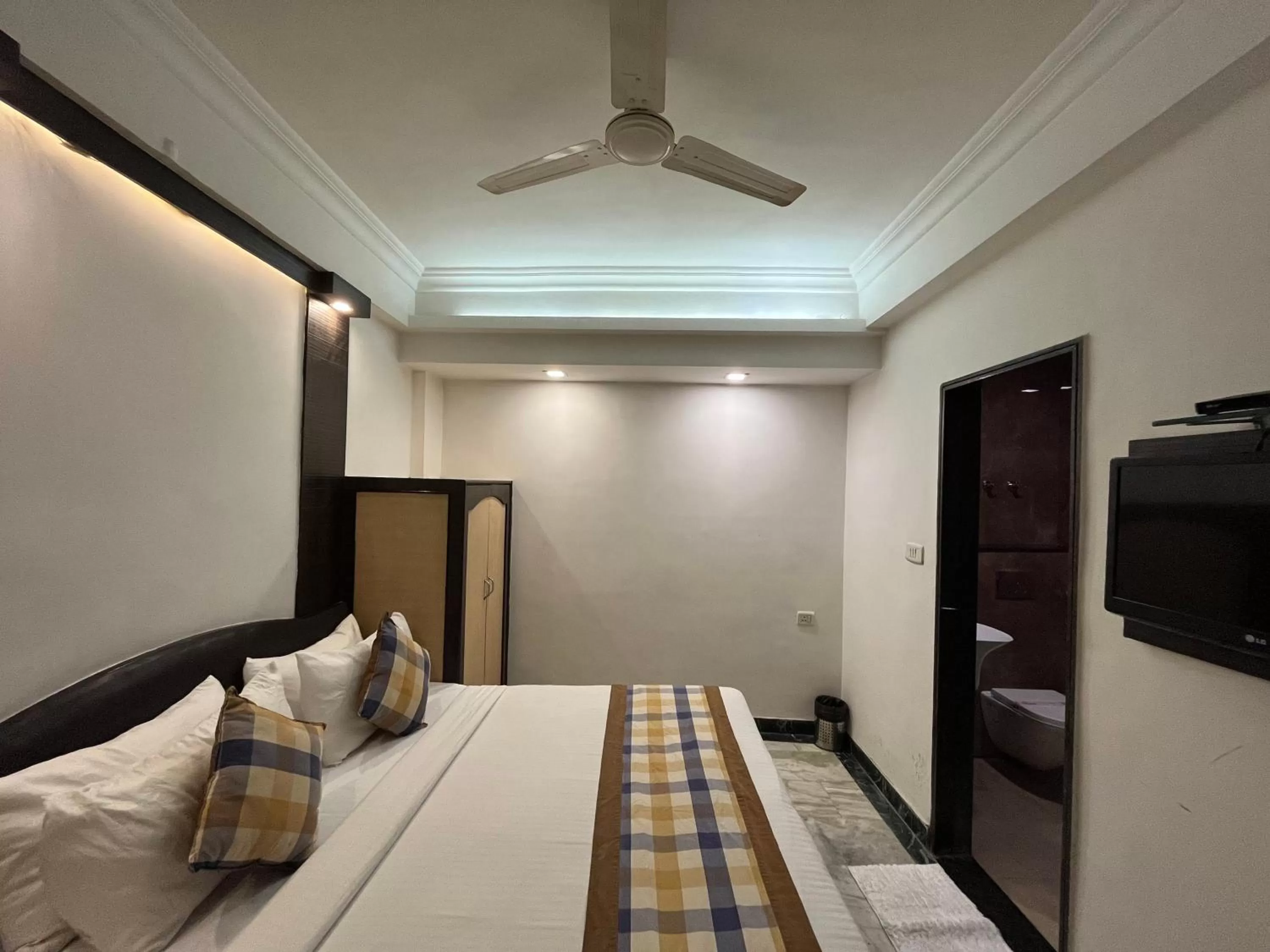 Bedroom, Bed in Hotel Moti Palace