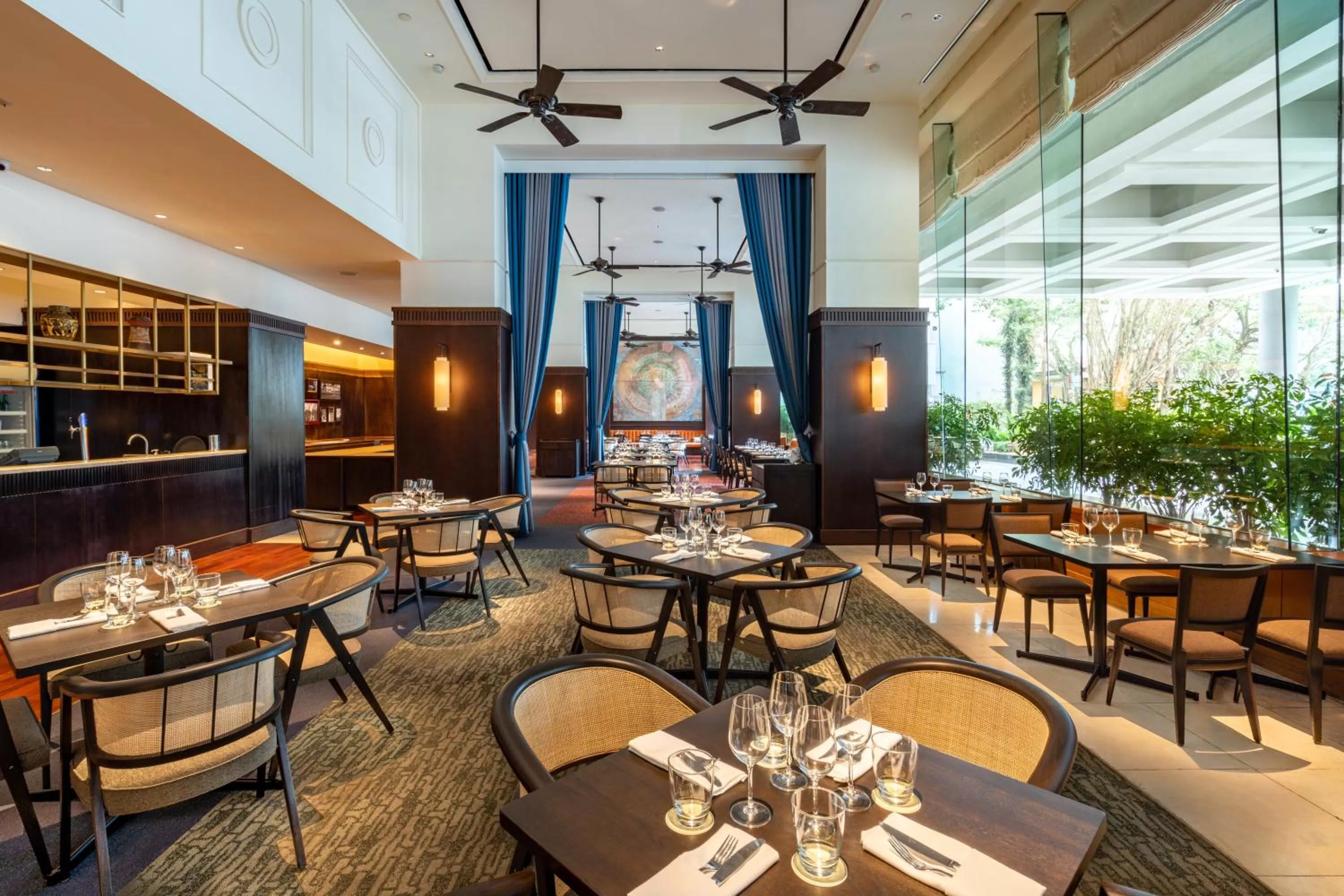 Restaurant/places to eat in Hôtel du Parc Hanoï