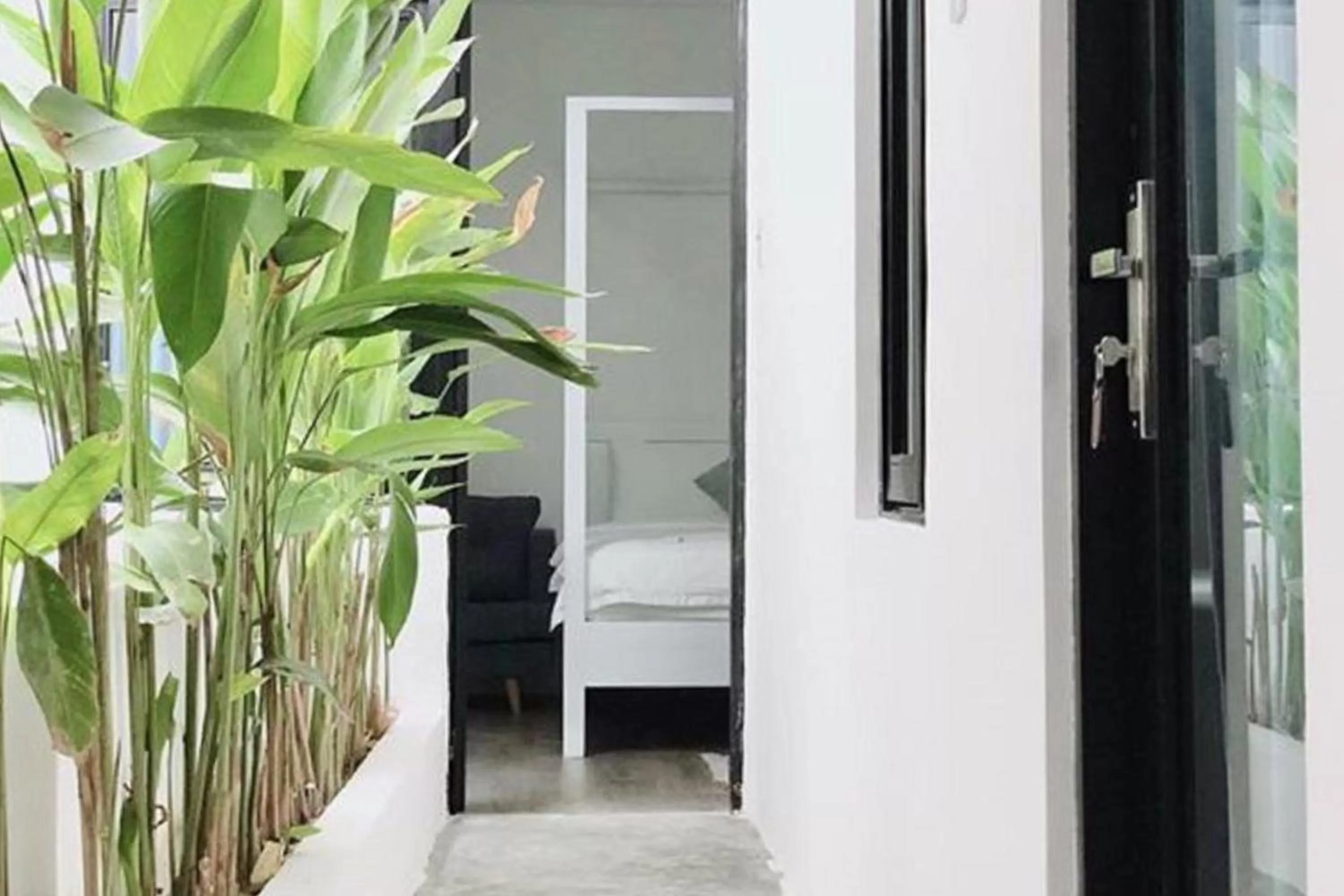 Floor plan, Bed in GIS Hotel Nha Trang & Motorbike Rental