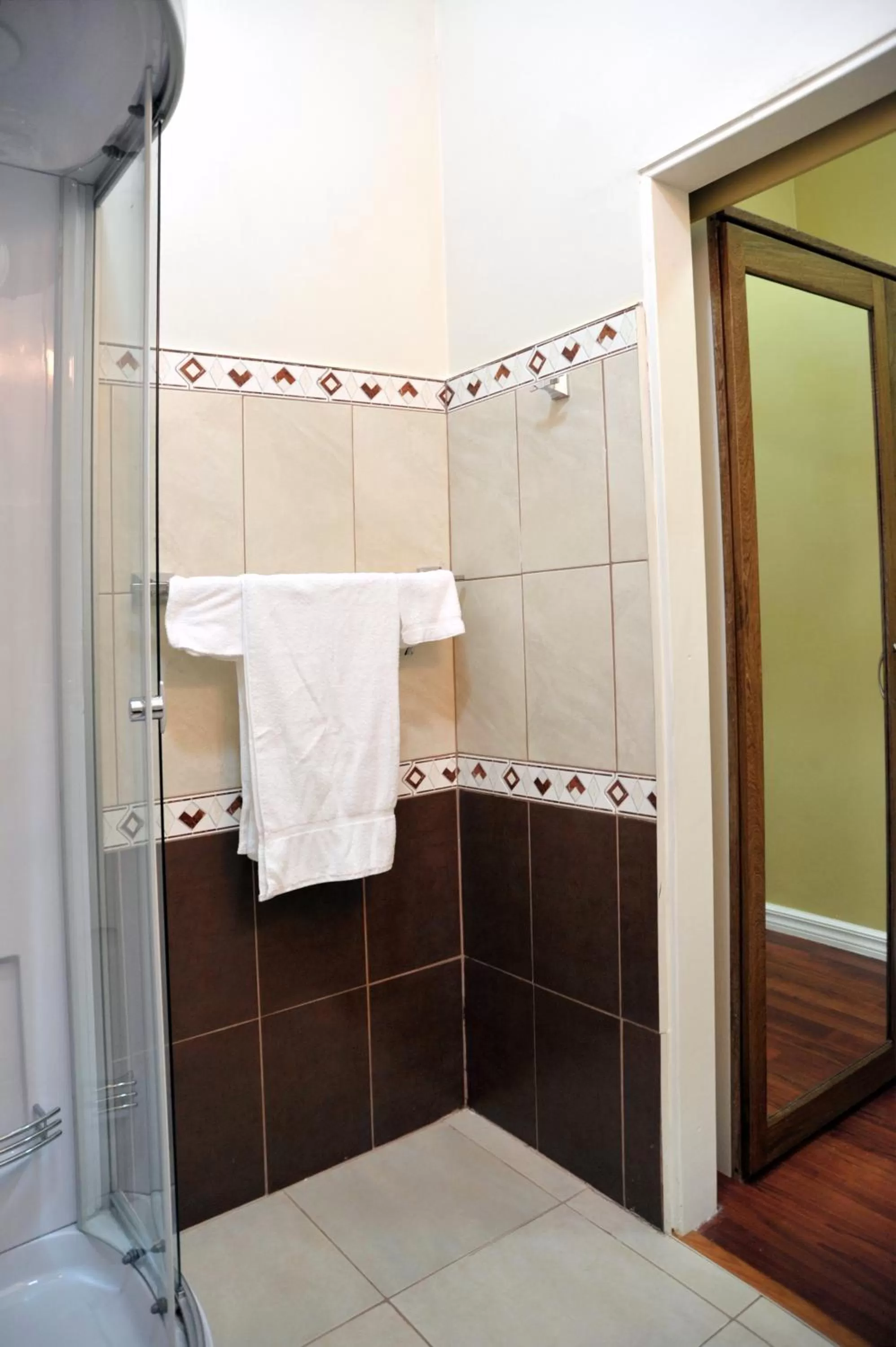 Bathroom in Culture Crossroads Inn