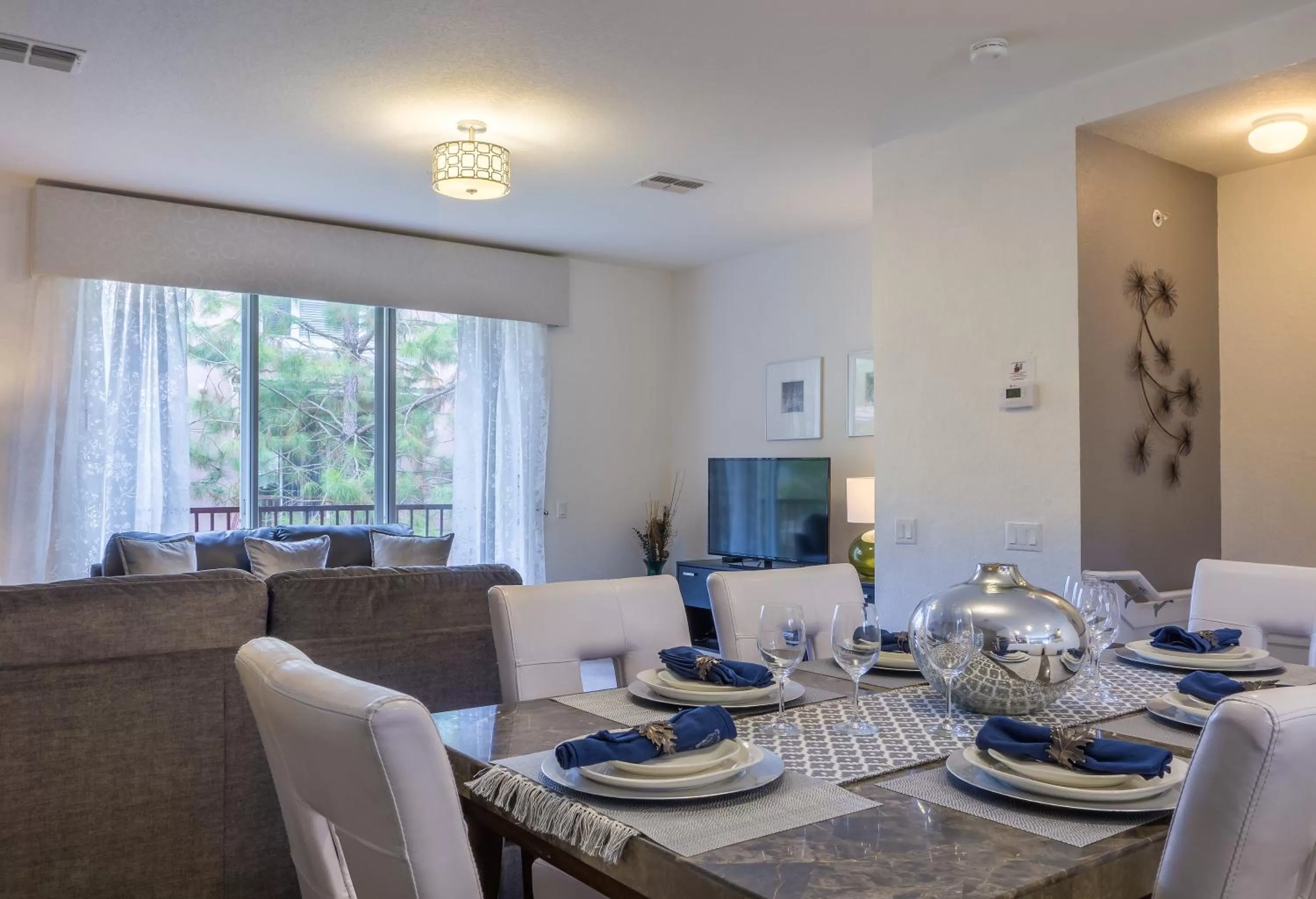 Dining area in Orlando Escape