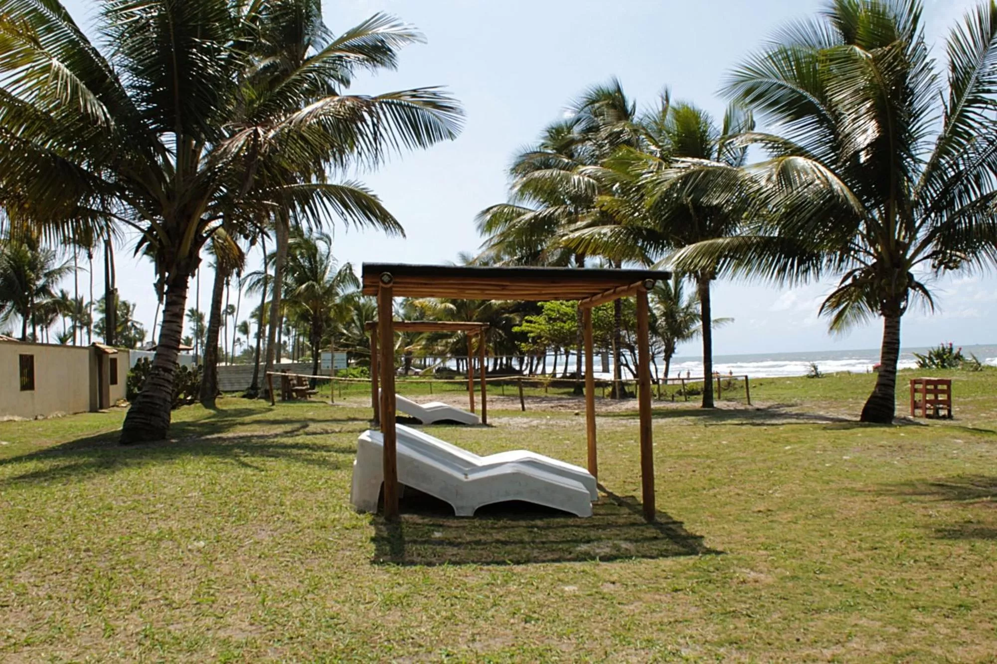 Beach, Garden in Pousada dos Hibiscus
