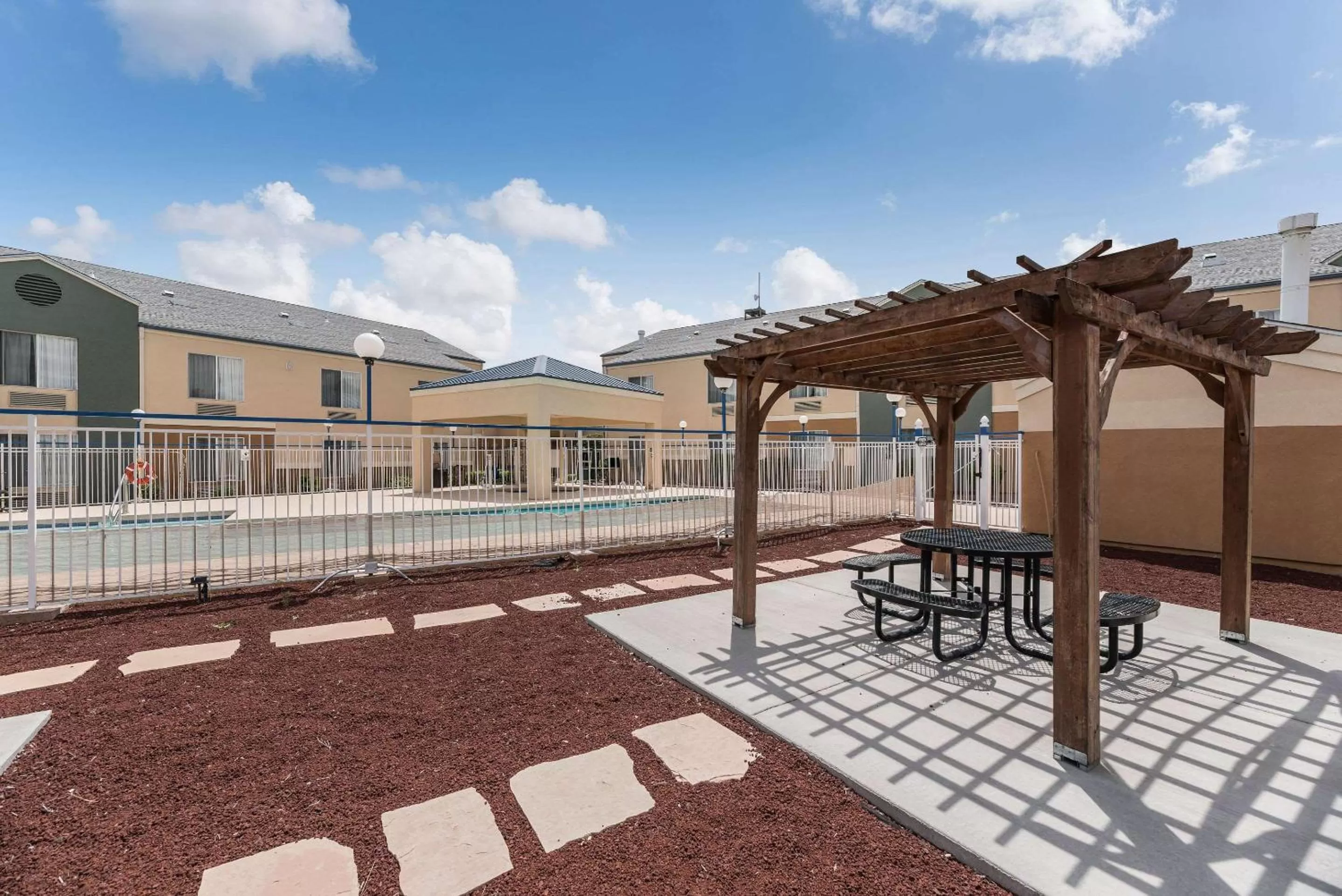 Swimming pool in Quality Inn Williams Near Grand Canyon