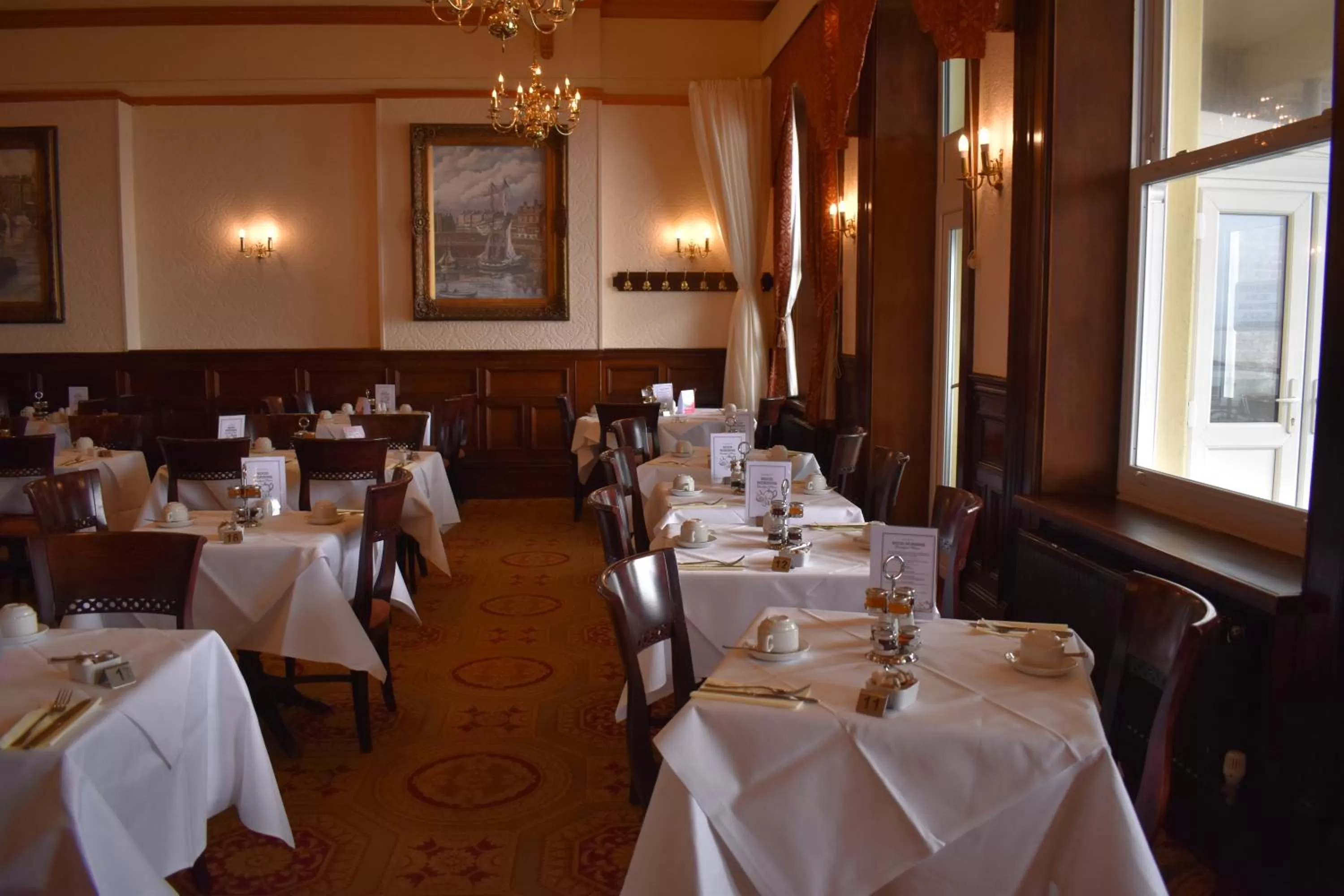 Restaurant/Places to Eat in The Pegwell Bay Hotel