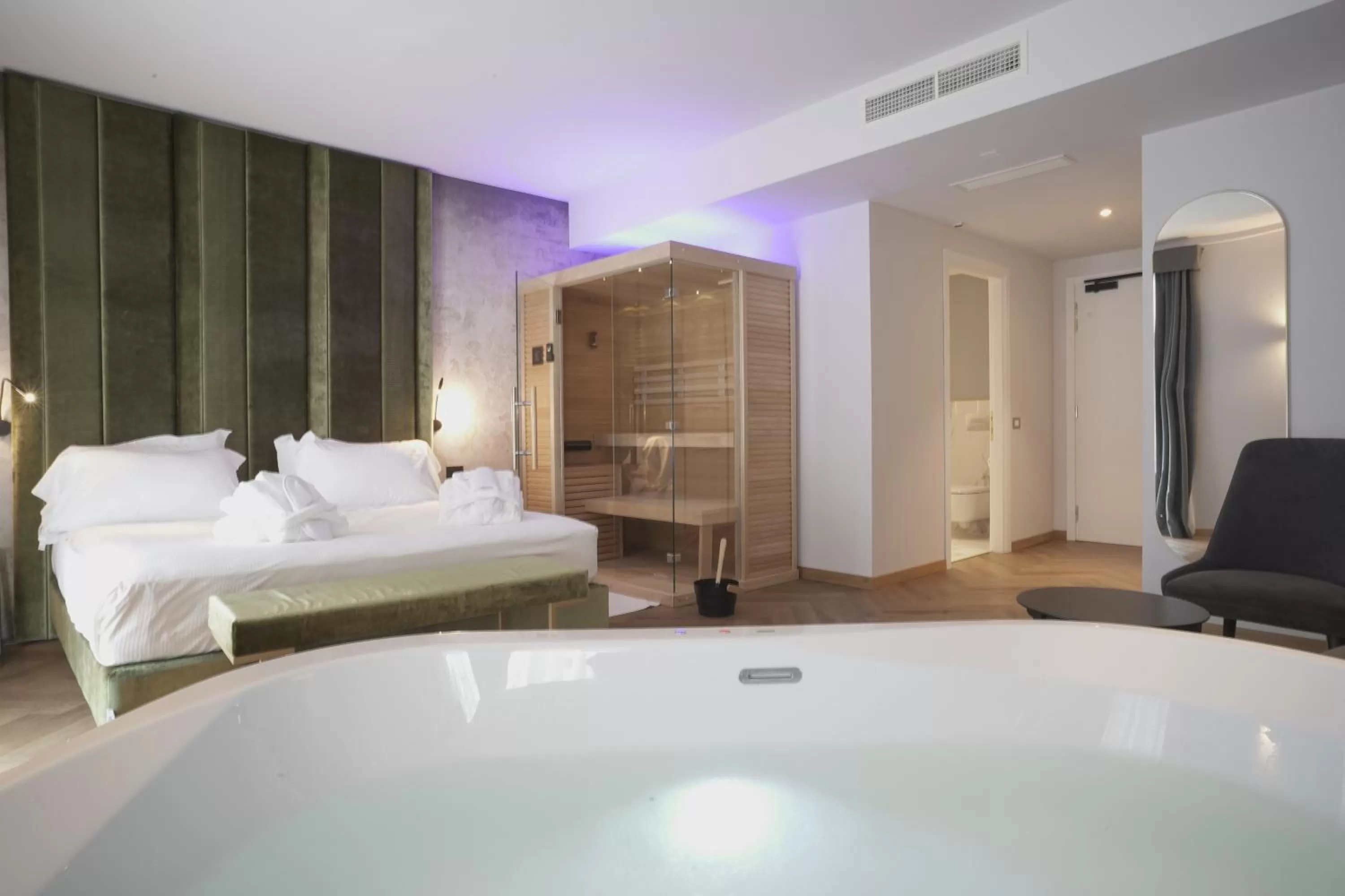 Photo of the whole room, Bed in Palazzo Santo Spirito