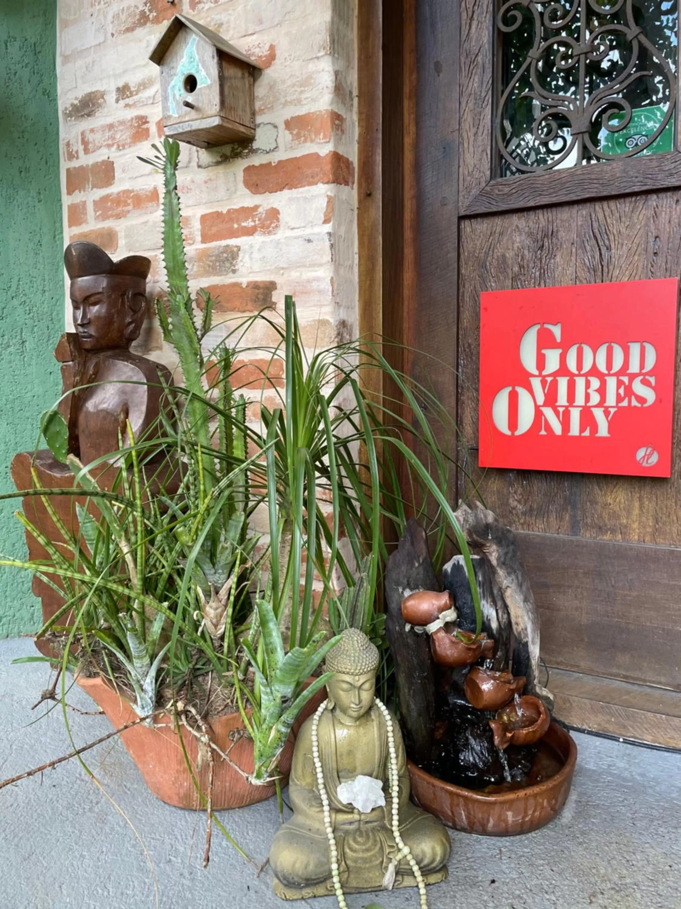Facade/entrance in Pousada Santarina