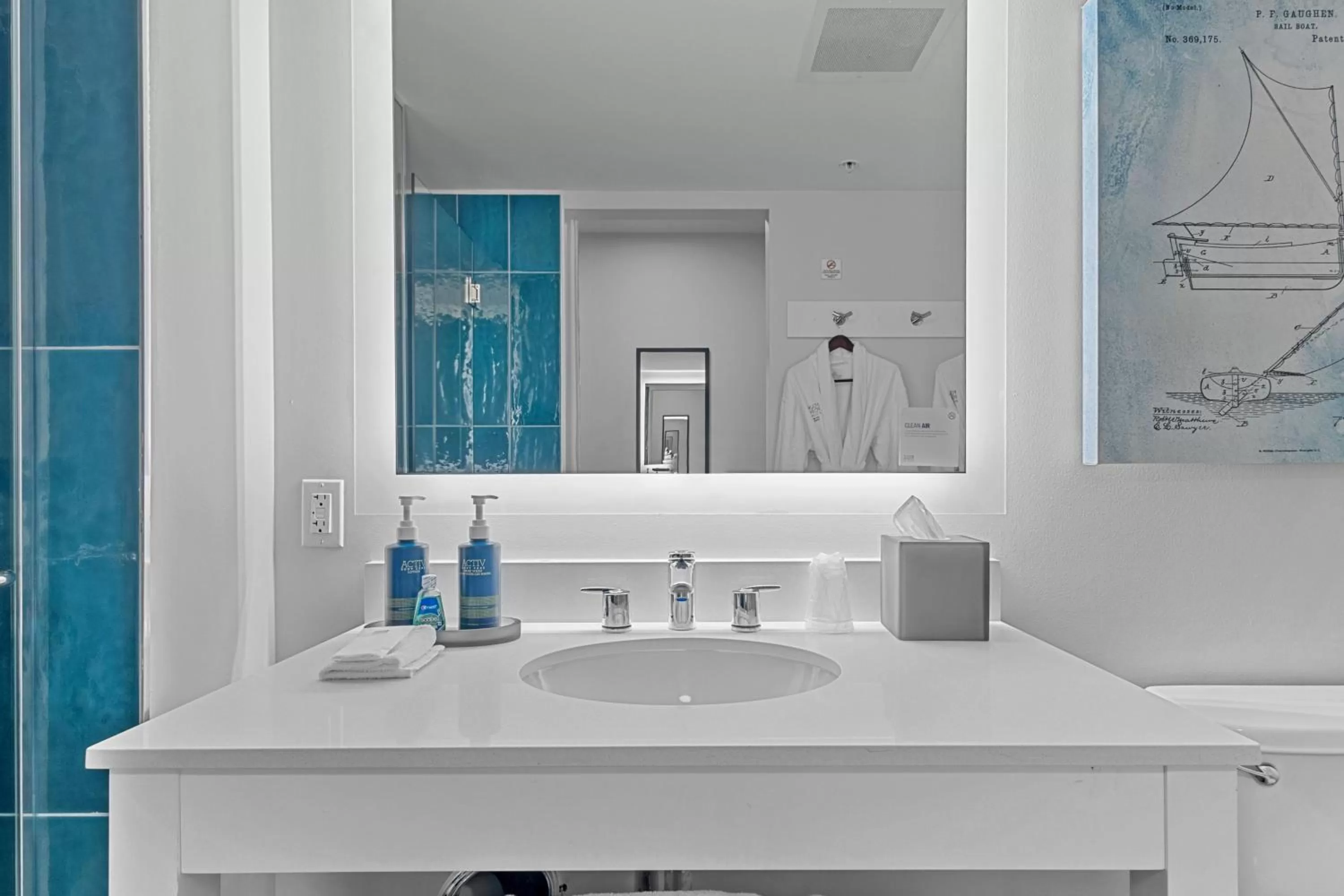 Bathroom in Four Points by Sheraton Punta Gorda Harborside