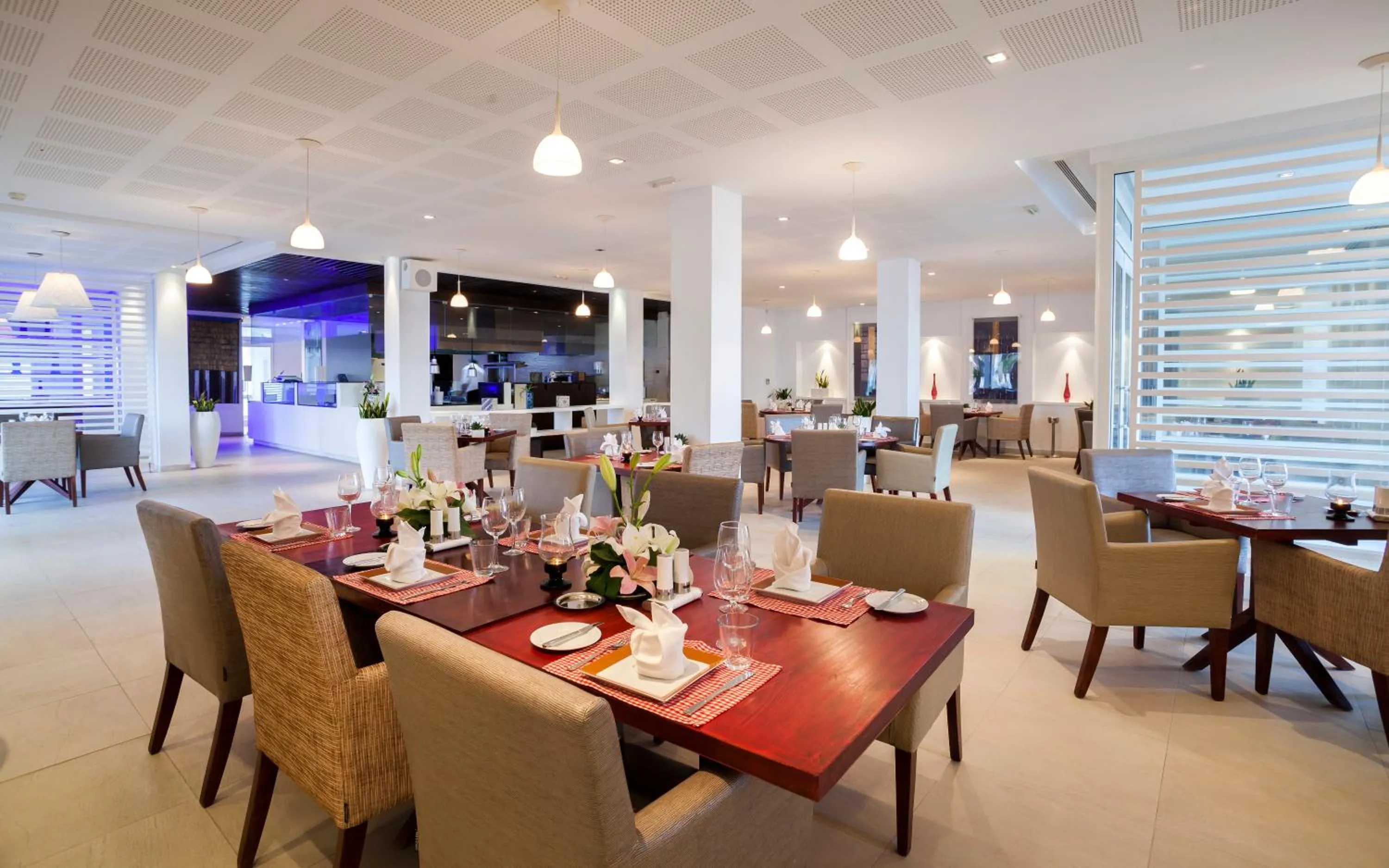 Restaurant/places to eat in Mövenpick Hotel Gammarth Tunis