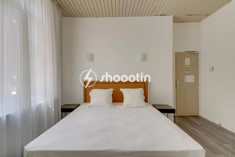 Bed in Hotel d'Angleterre