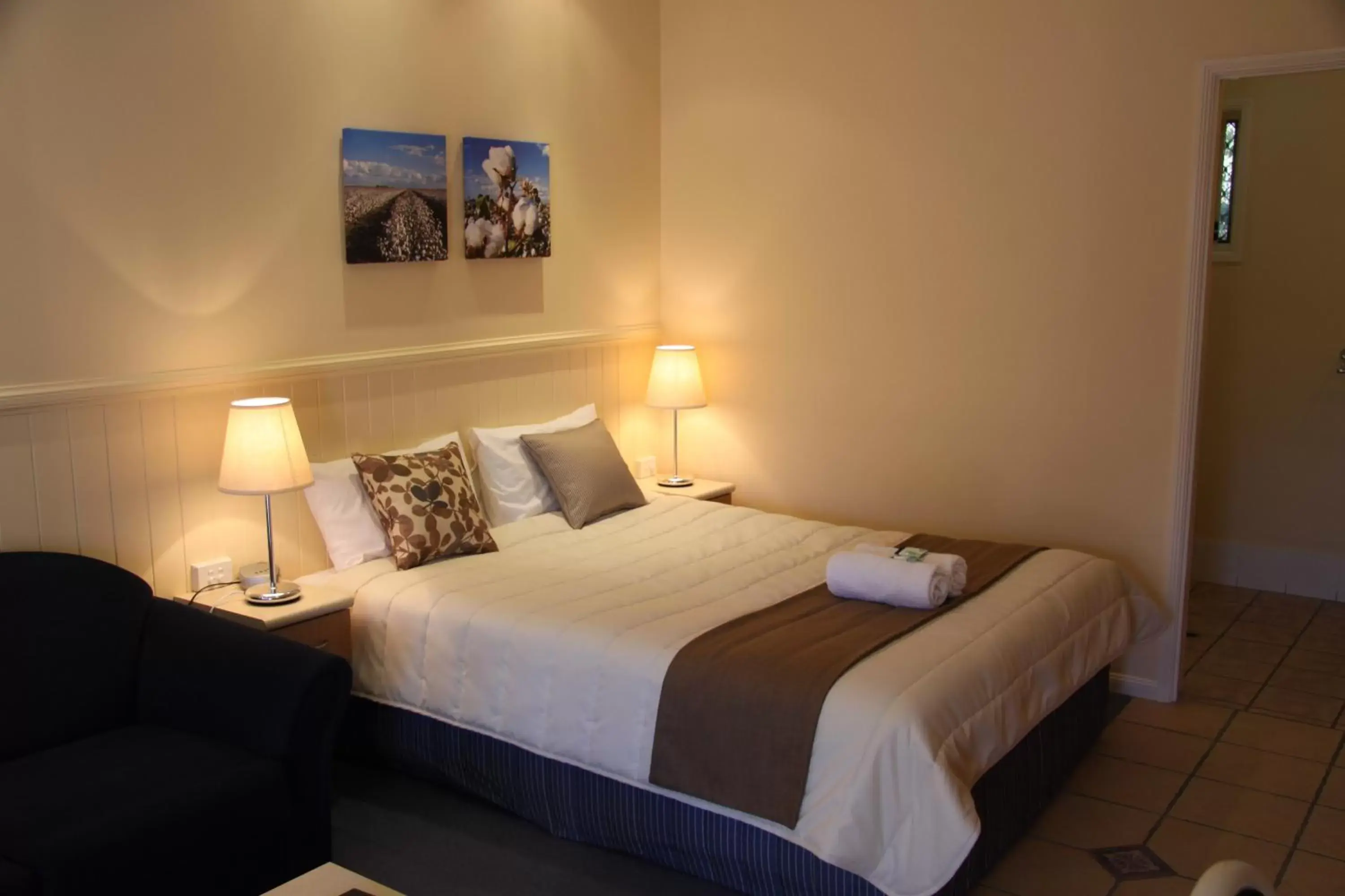 Queen Suite in Dalby Mid Town Motor Inn Queen Suite in Dalby Mid Town Motor Inn