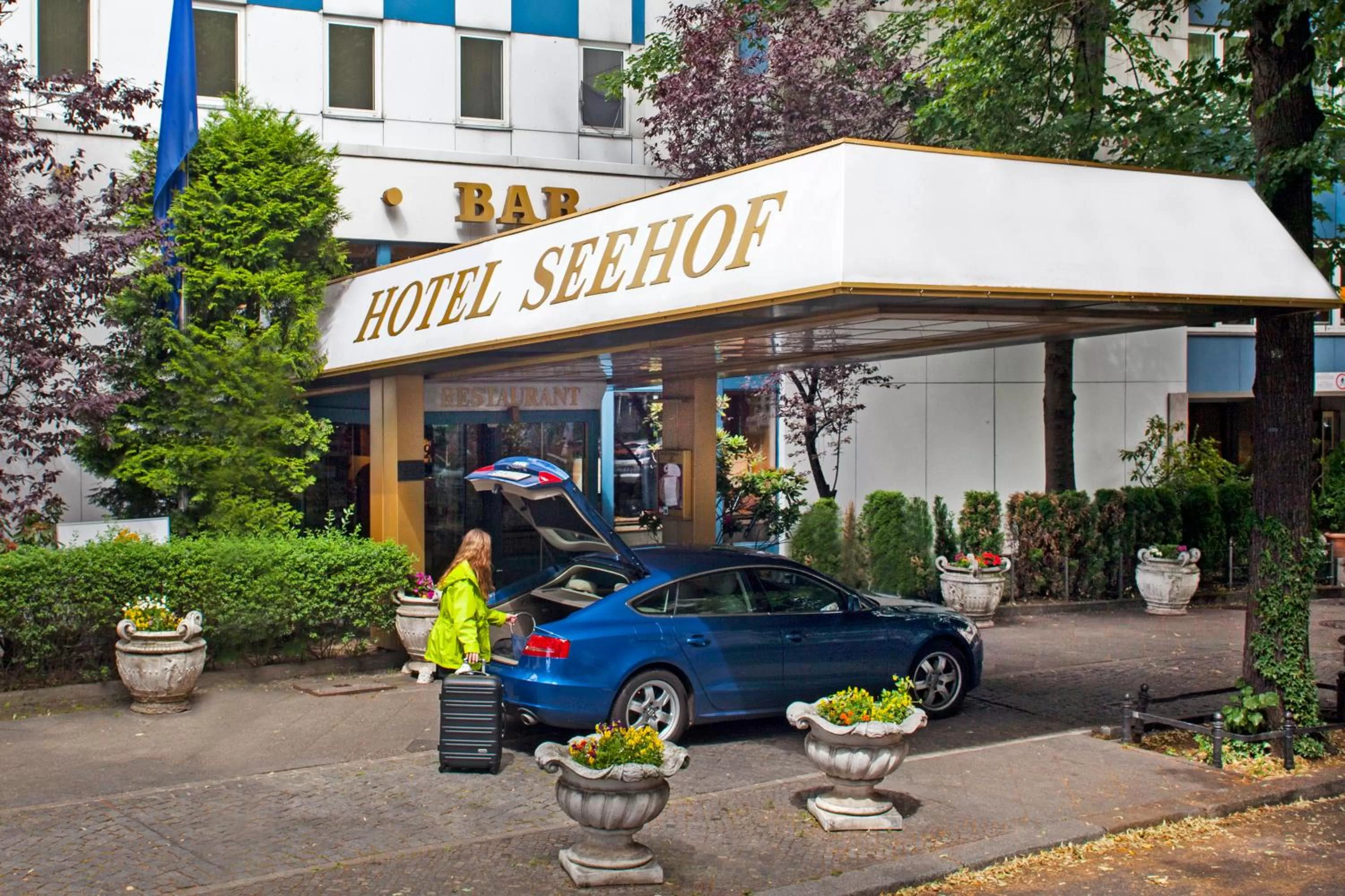 Facade/entrance in Ringhotel Seehof