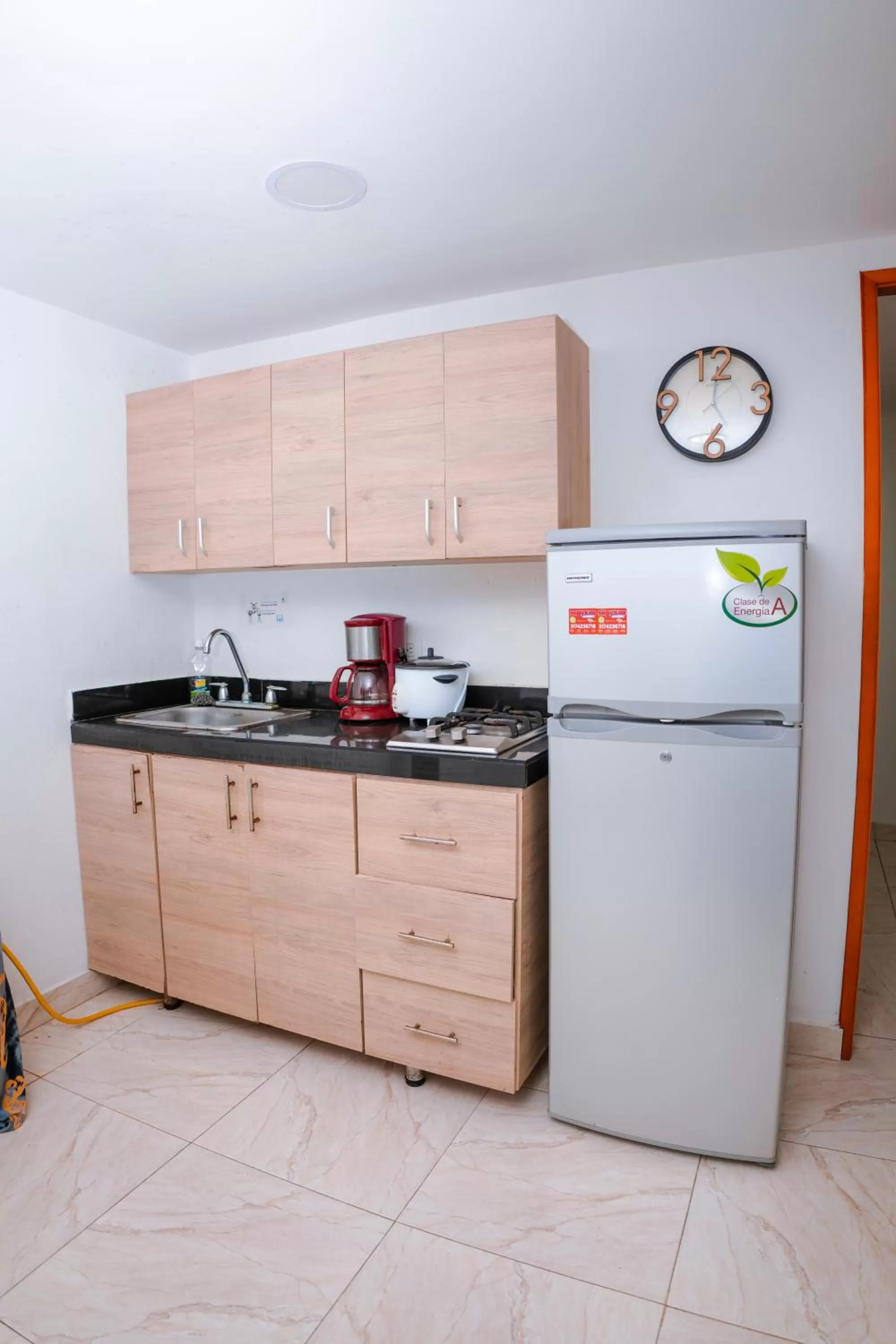 Kitchen/Kitchenette in ZOJO MARiNA BAY