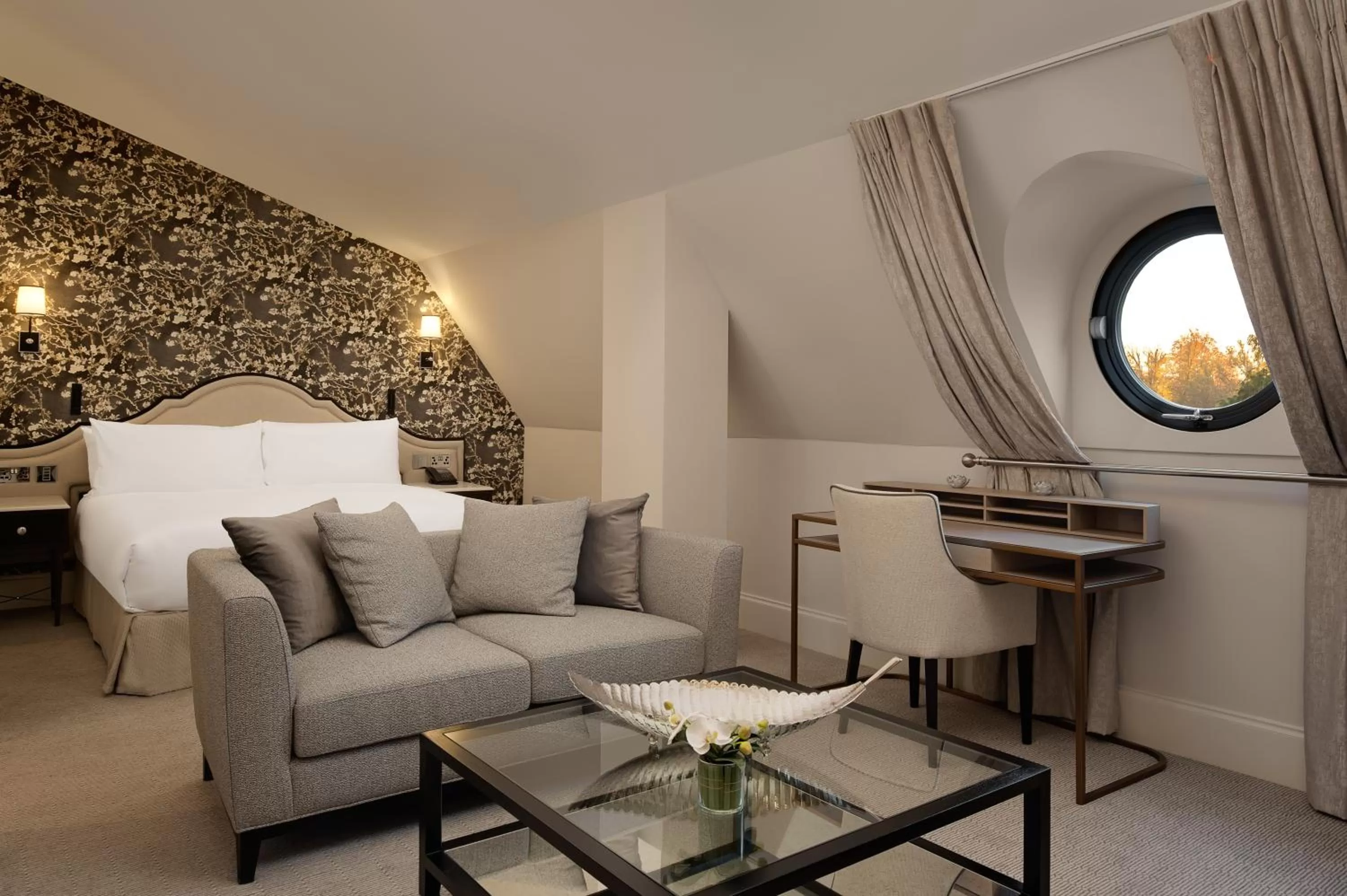 Bedroom in Fairmont Windsor Park