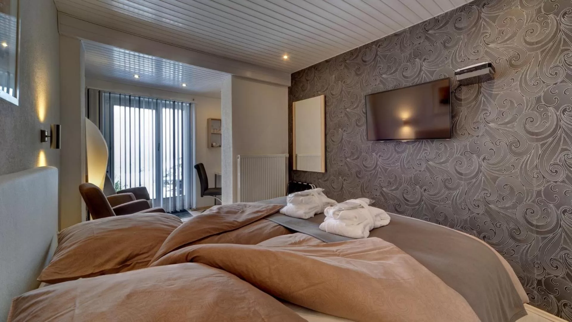 Property building, TV/Entertainment Center in Suit' & Frühstück Zum Latschen - Adults Only