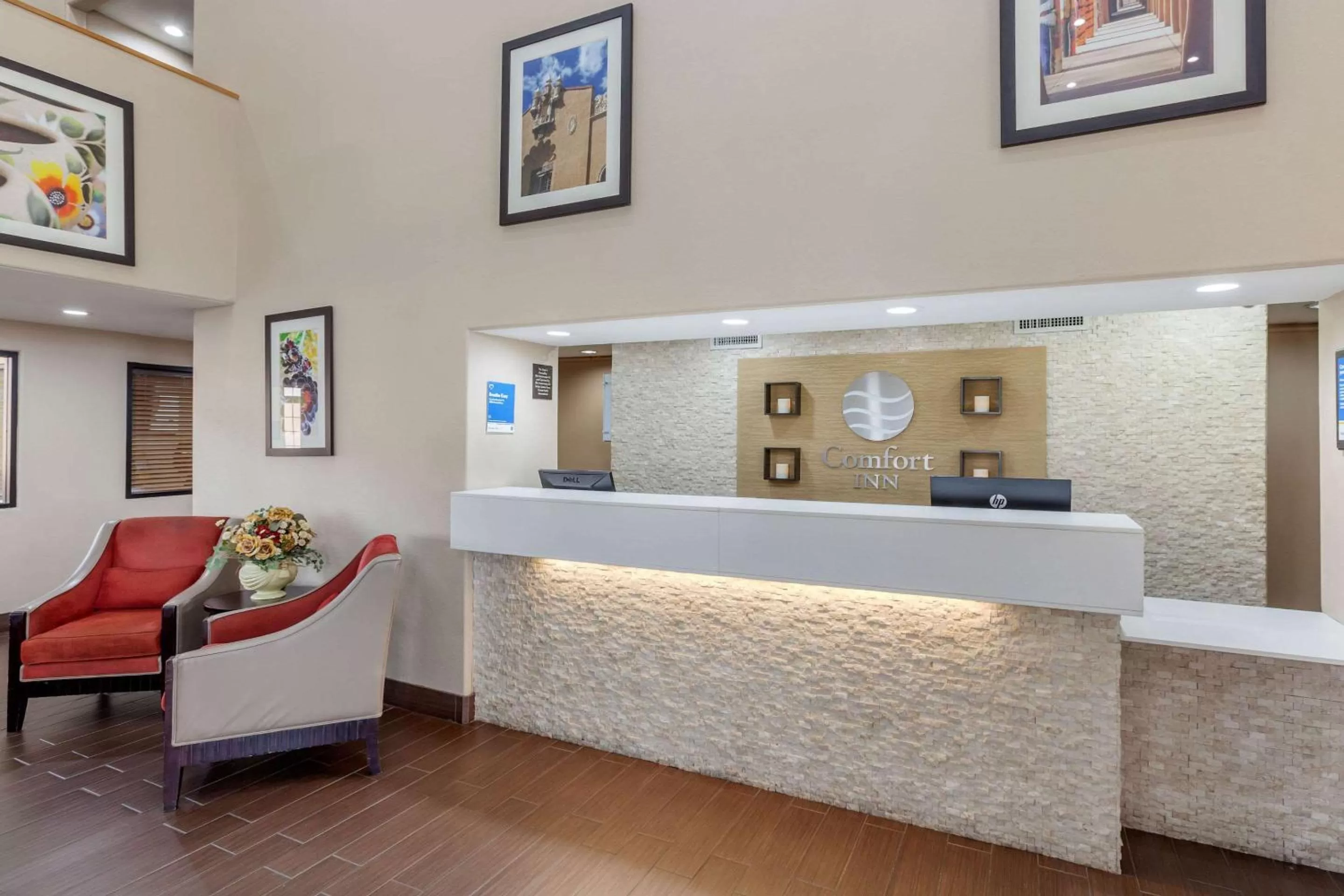 Lobby or reception in Comfort Inn Santa Fe South