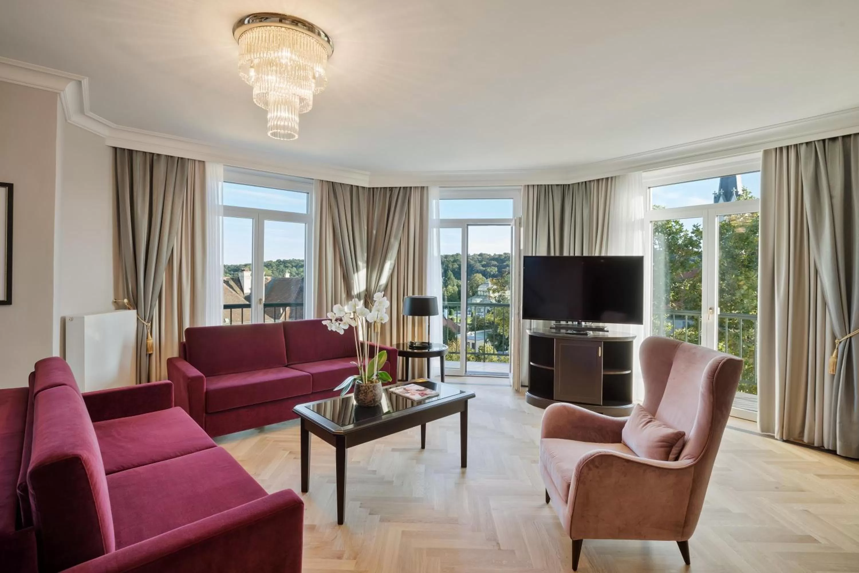 Photo of the whole room in Austria Trend Parkhotel Schönbrunn Wien