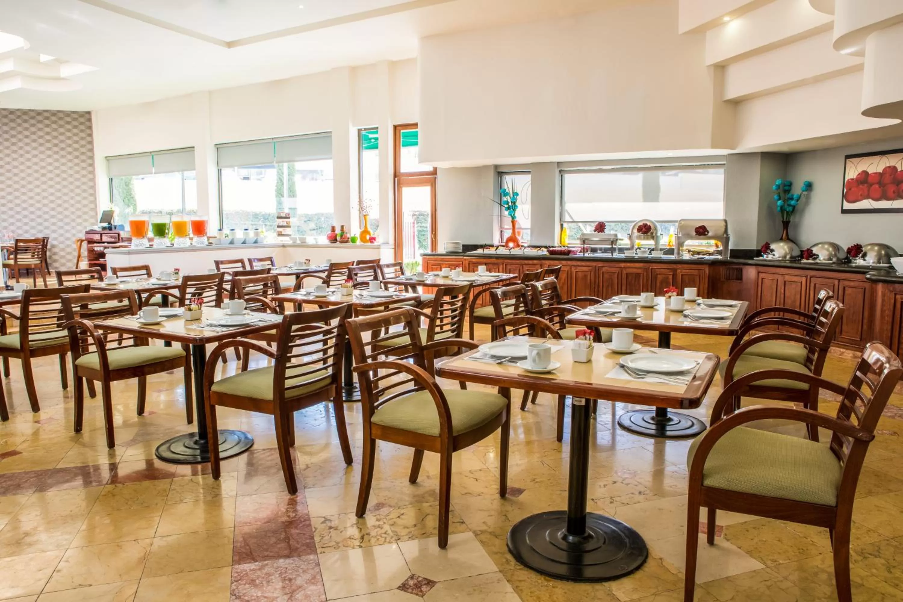 Restaurant/places to eat in Fiesta Inn Express Chihuahua