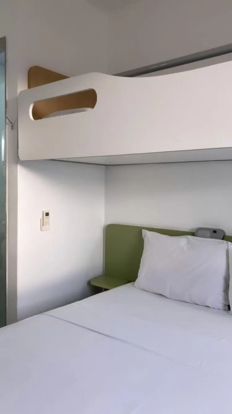 Bedroom, Bed in ibis budget Piracicaba