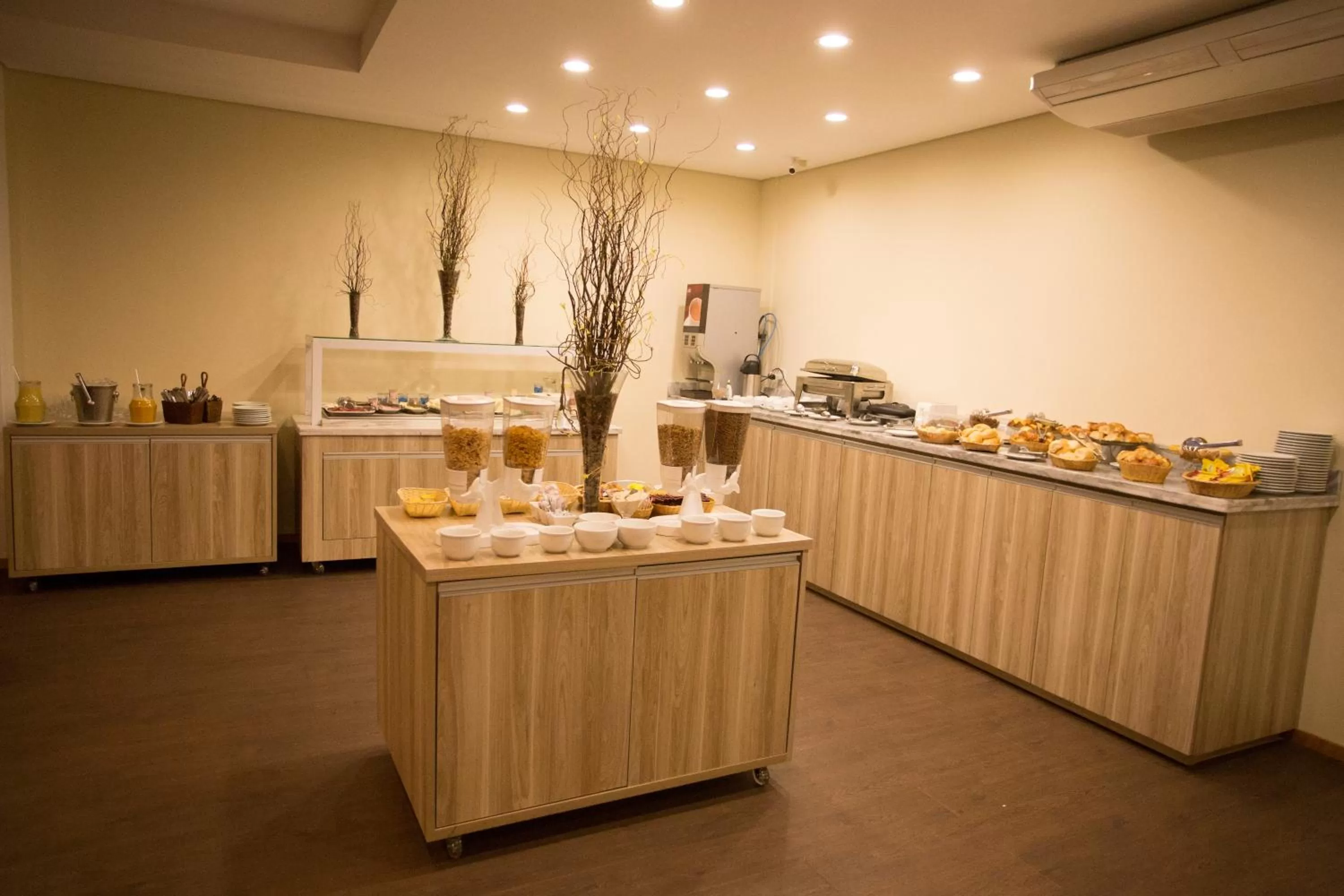 Restaurant/places to eat in Druds Hotel Hortolândia