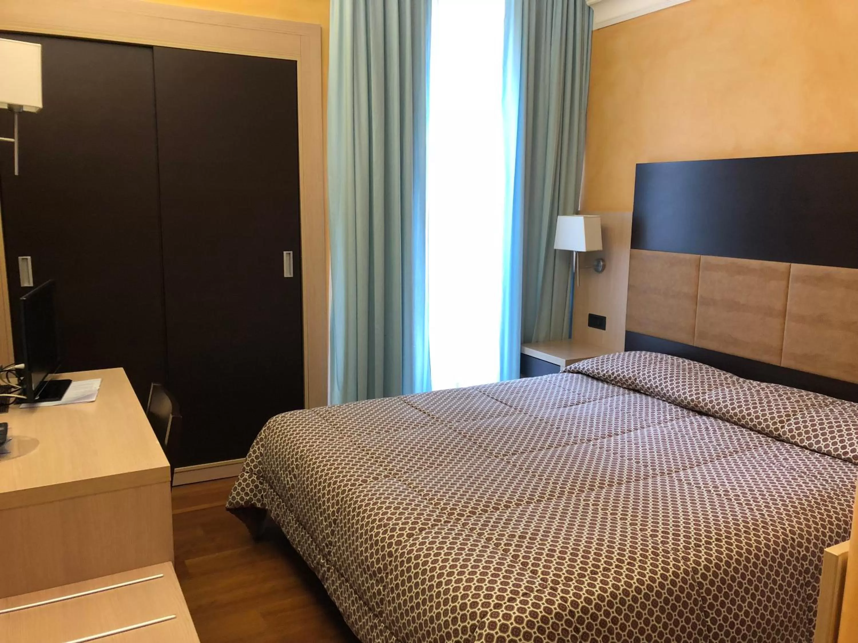 Bedroom, Bed in Hotel Enrichetta