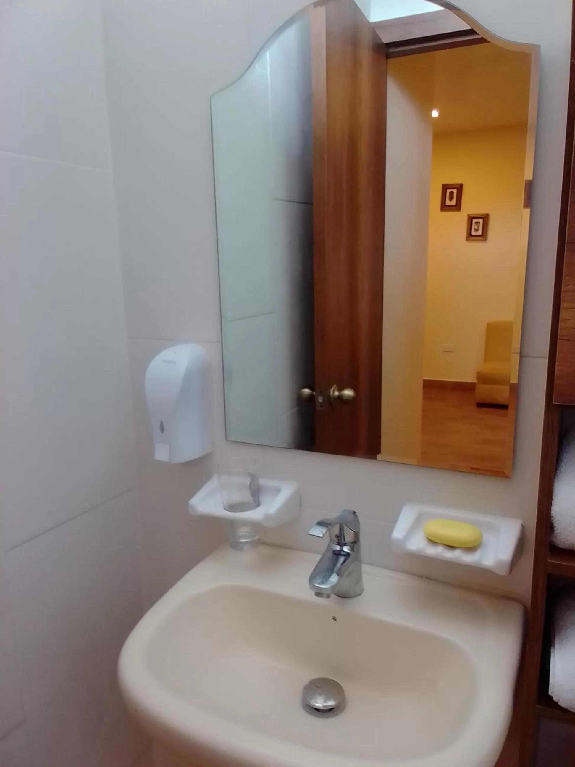 Bathroom in Apart Cayambe