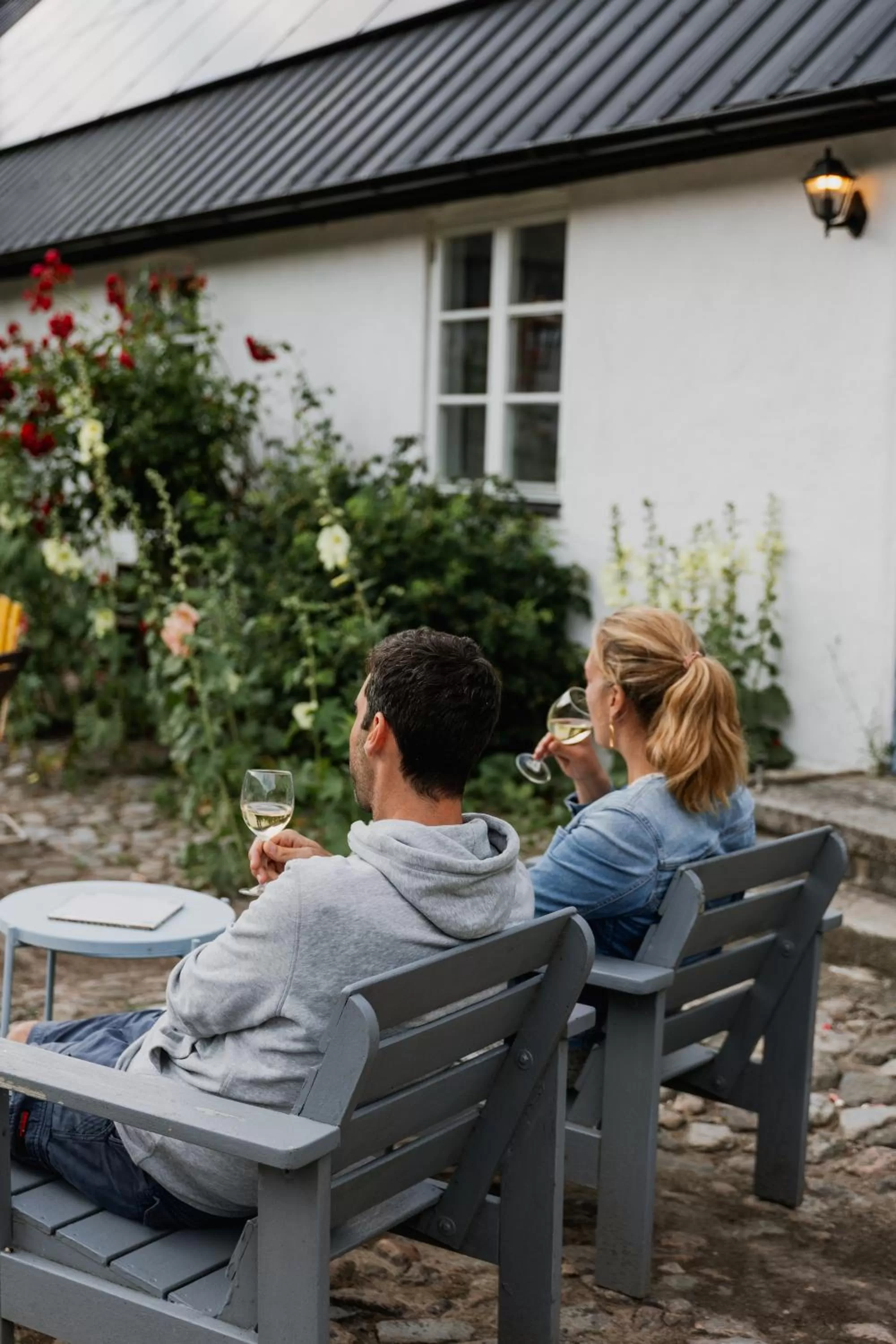 Guests in Sköllengården