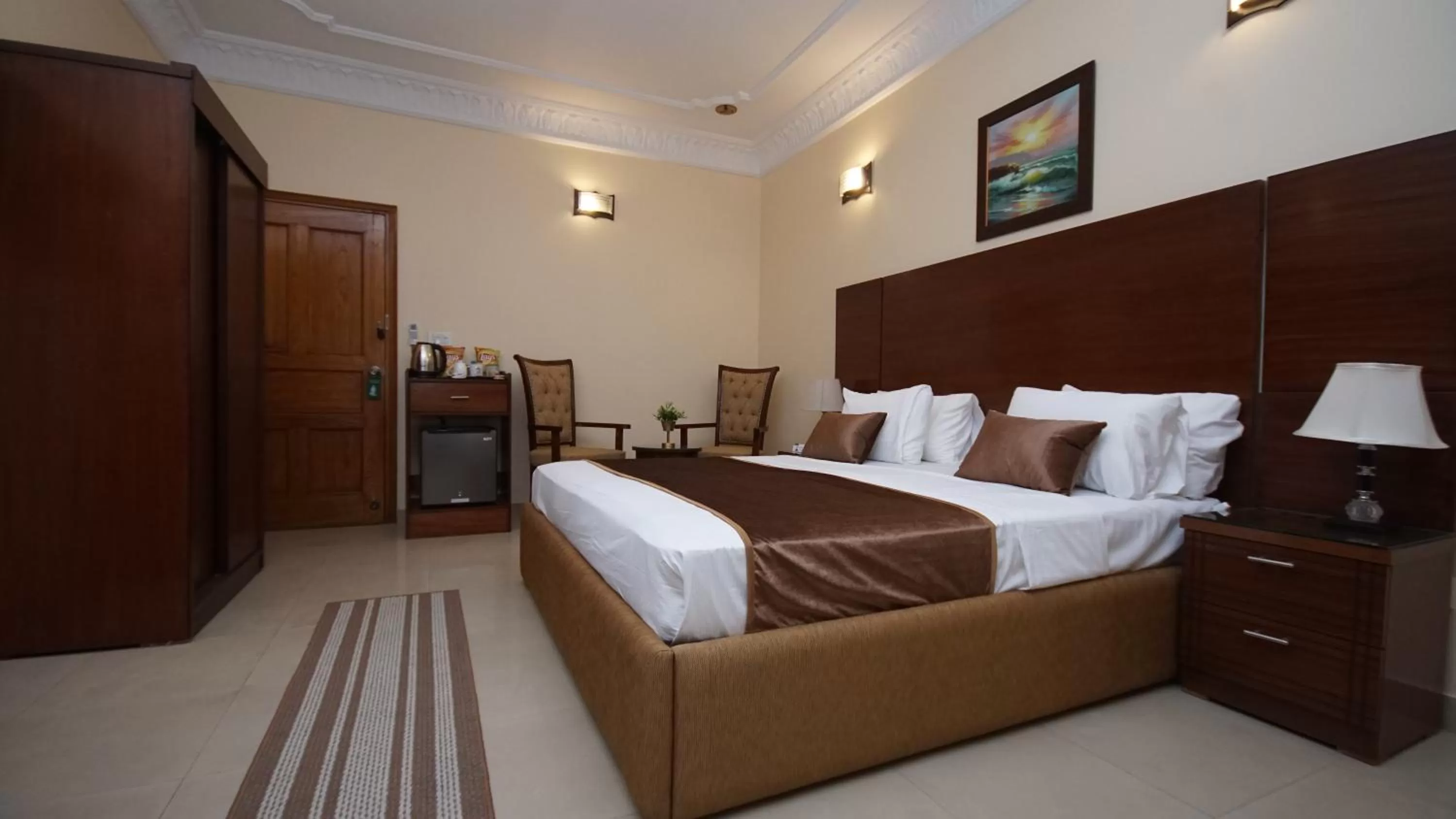 Bed in World Inn Karachi