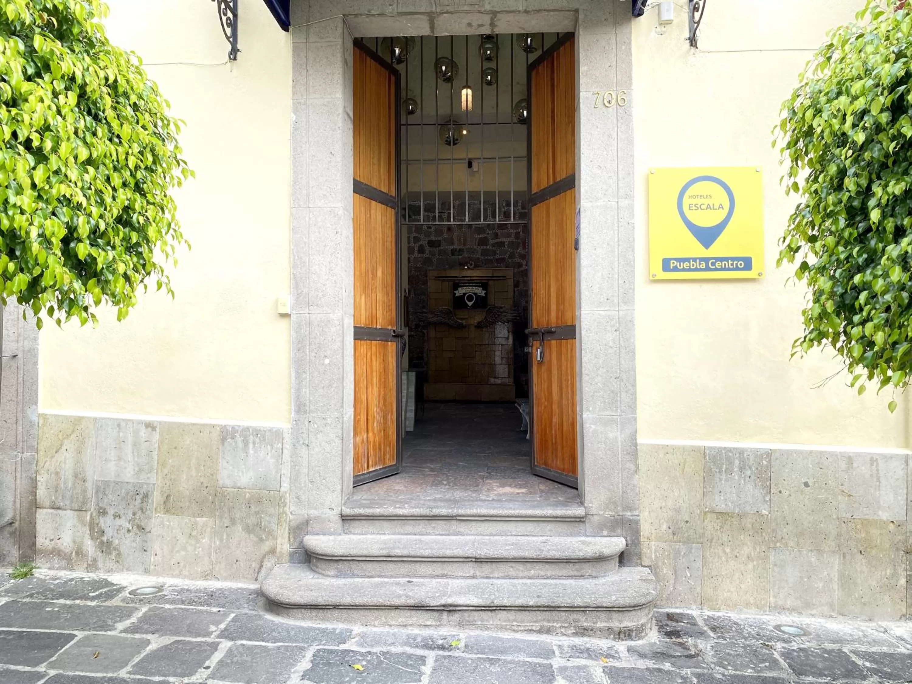 Property building in Hotel Escala Puebla Centro