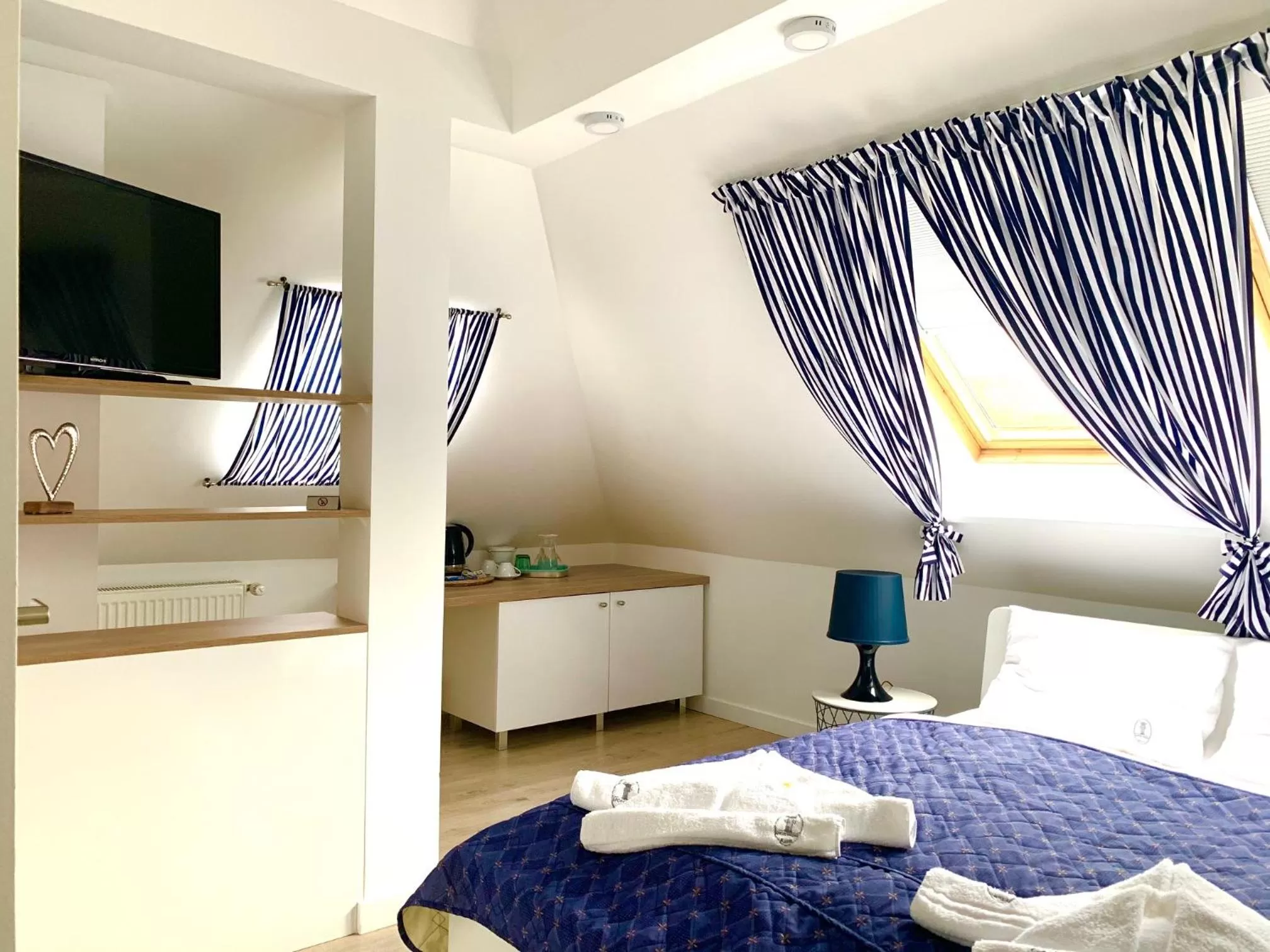 Bed in Willa 4 Pory Roku & Uznam