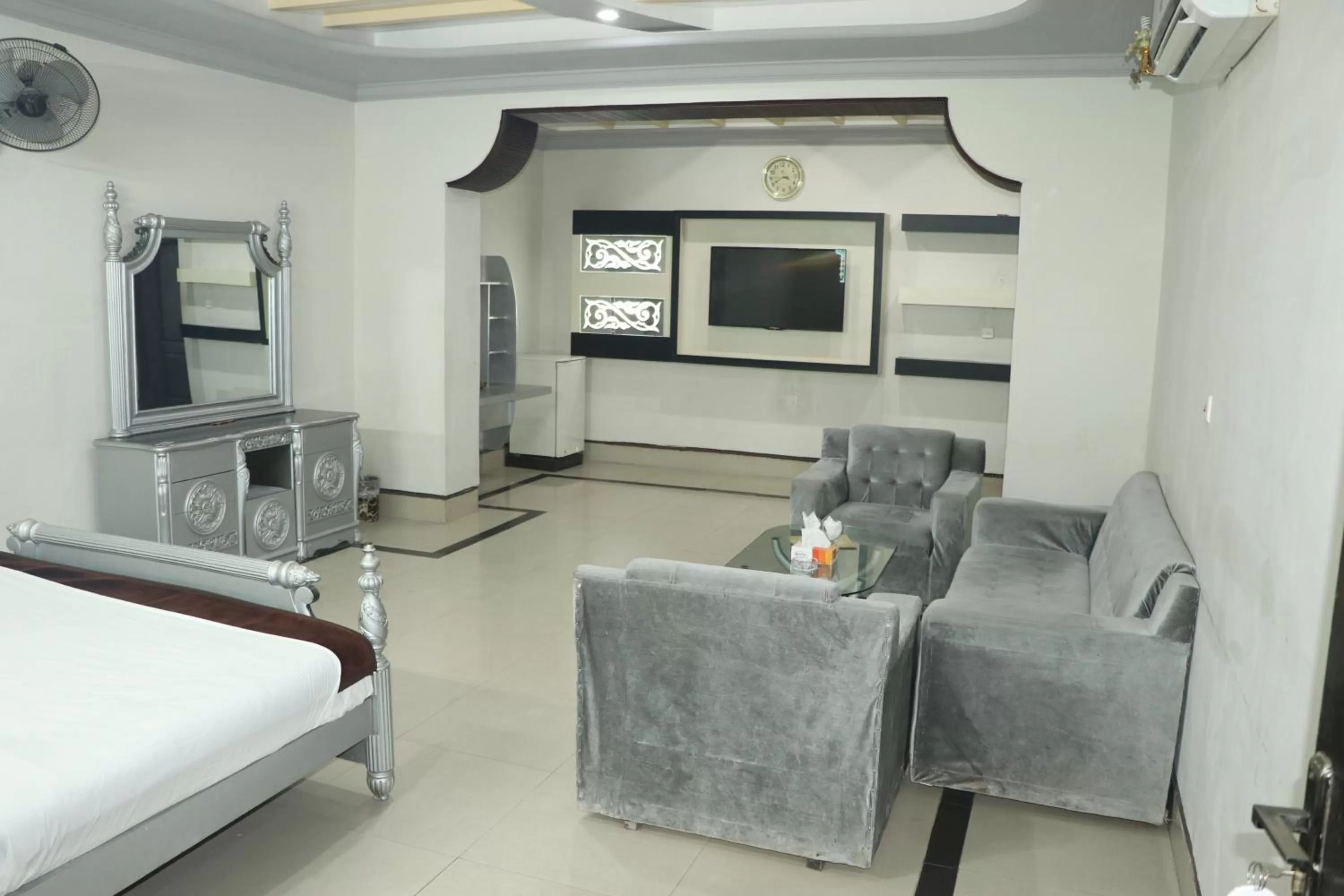 Seating Area in Hotel Grace inn