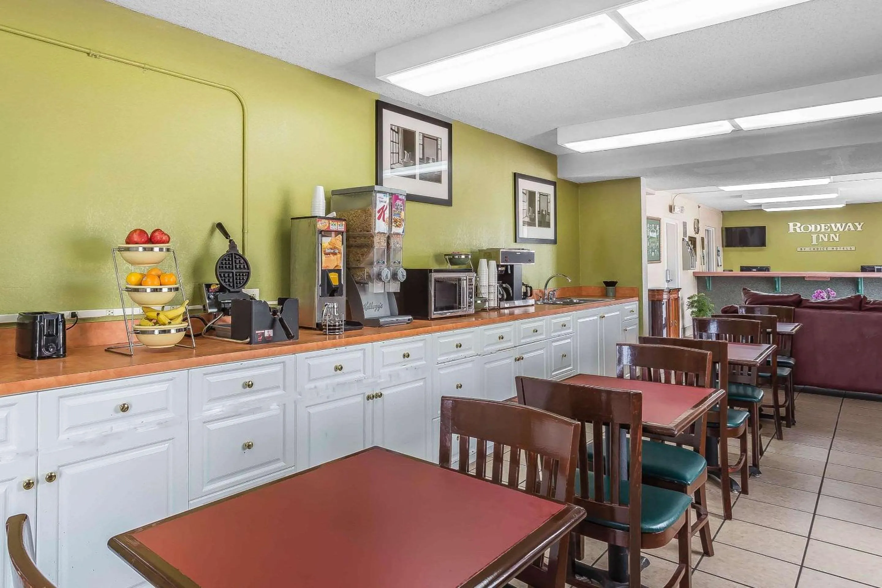 Restaurant/places to eat in Rodeway Inn Augusta South