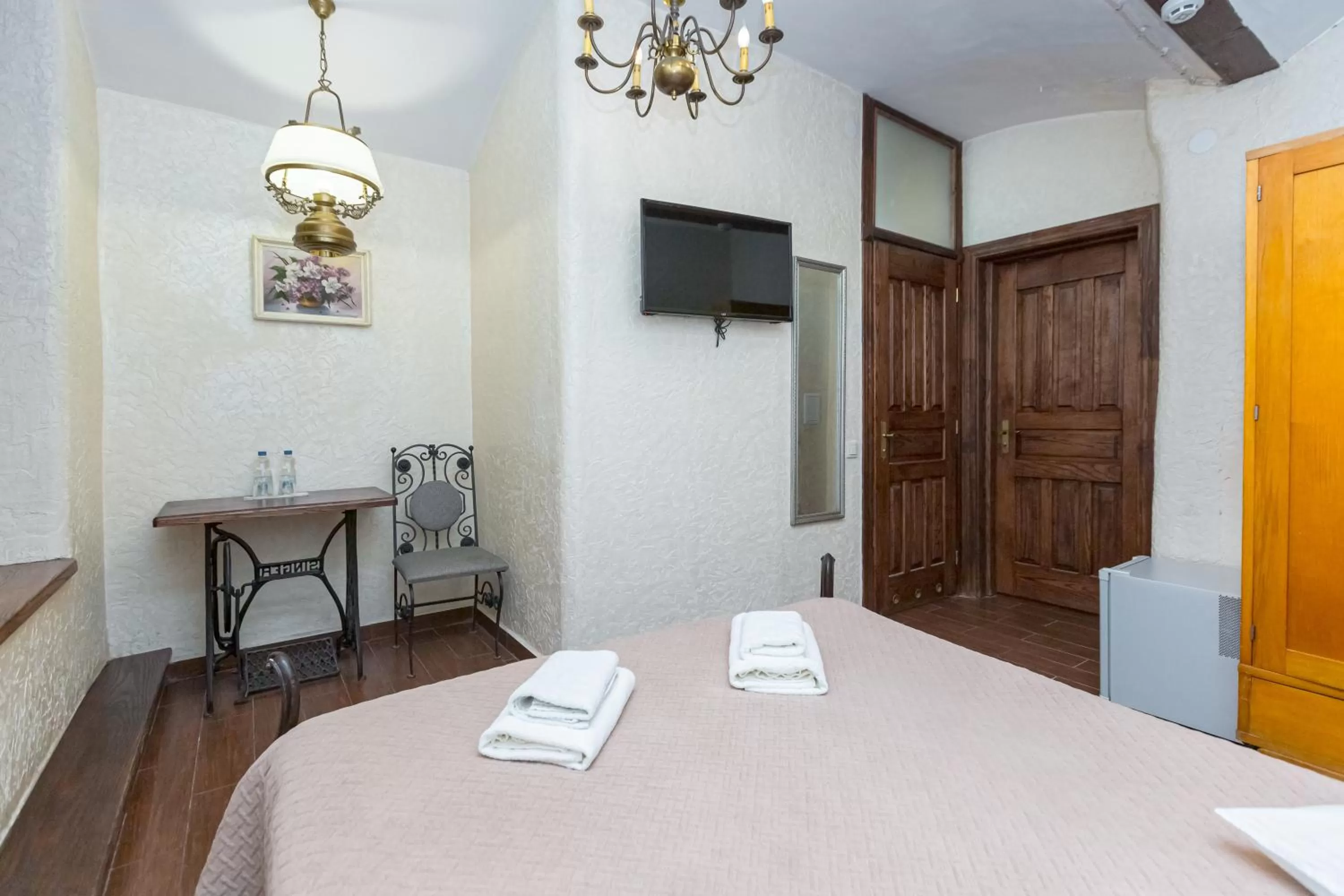 Bed in Staryi Krakiv