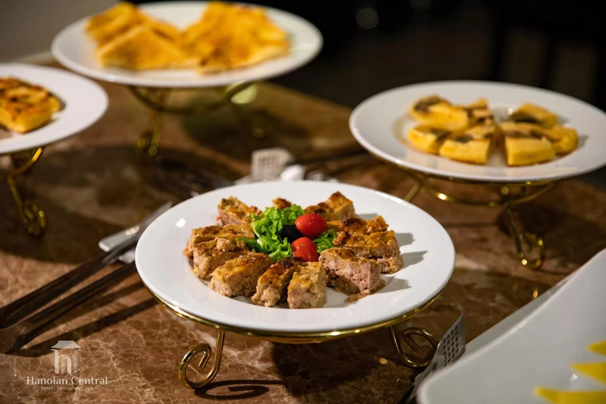 Food and drinks in Hanoian Central Hotel & Spa