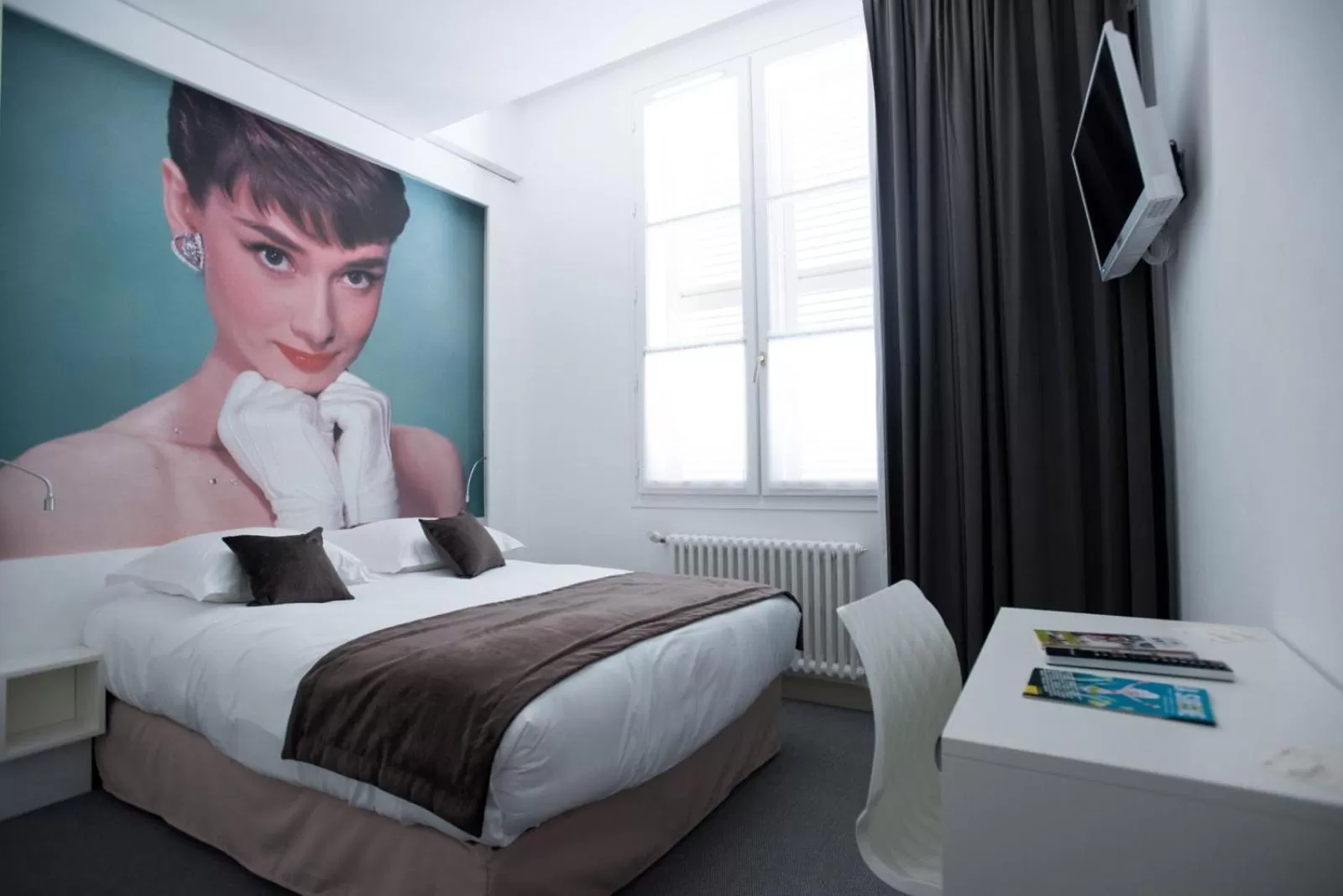 Bed in Hôtel François 1er