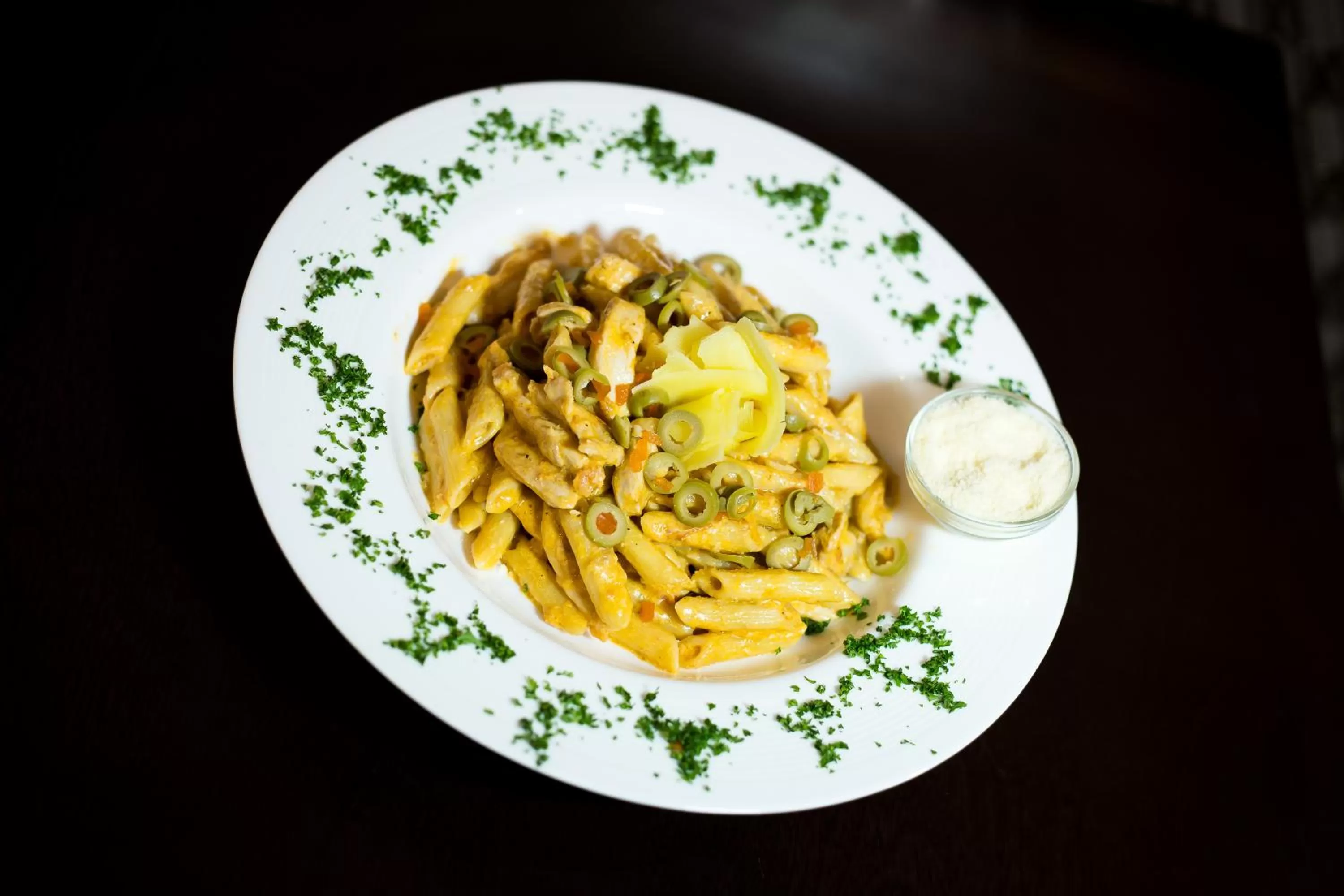 Restaurant/places to eat in Lakeshore Banani