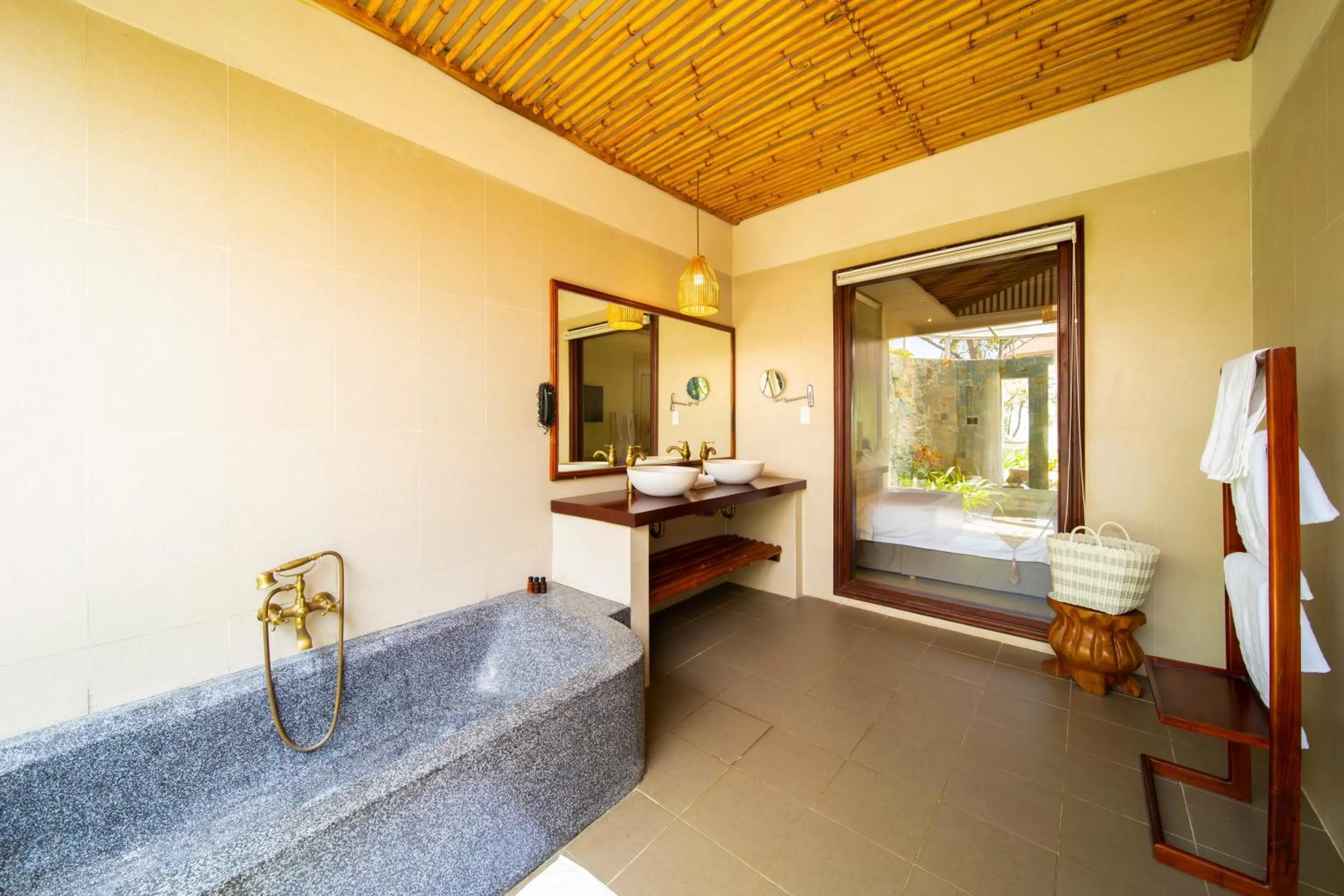 Sao Mai Beach Resort