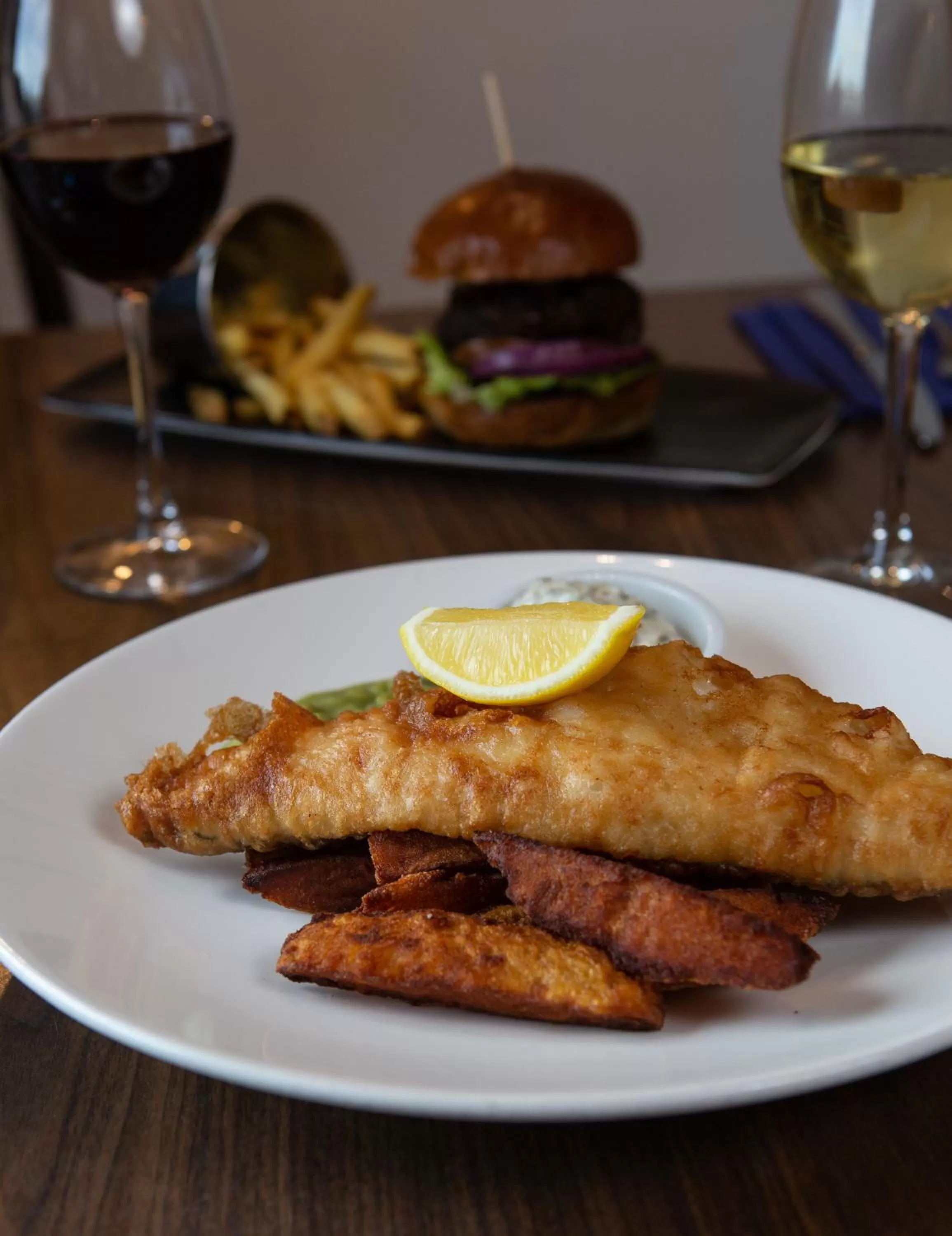 Restaurant/places to eat in The White Lion Hotel