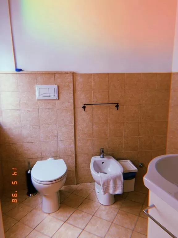 Bathroom in Vatican City Accommodation