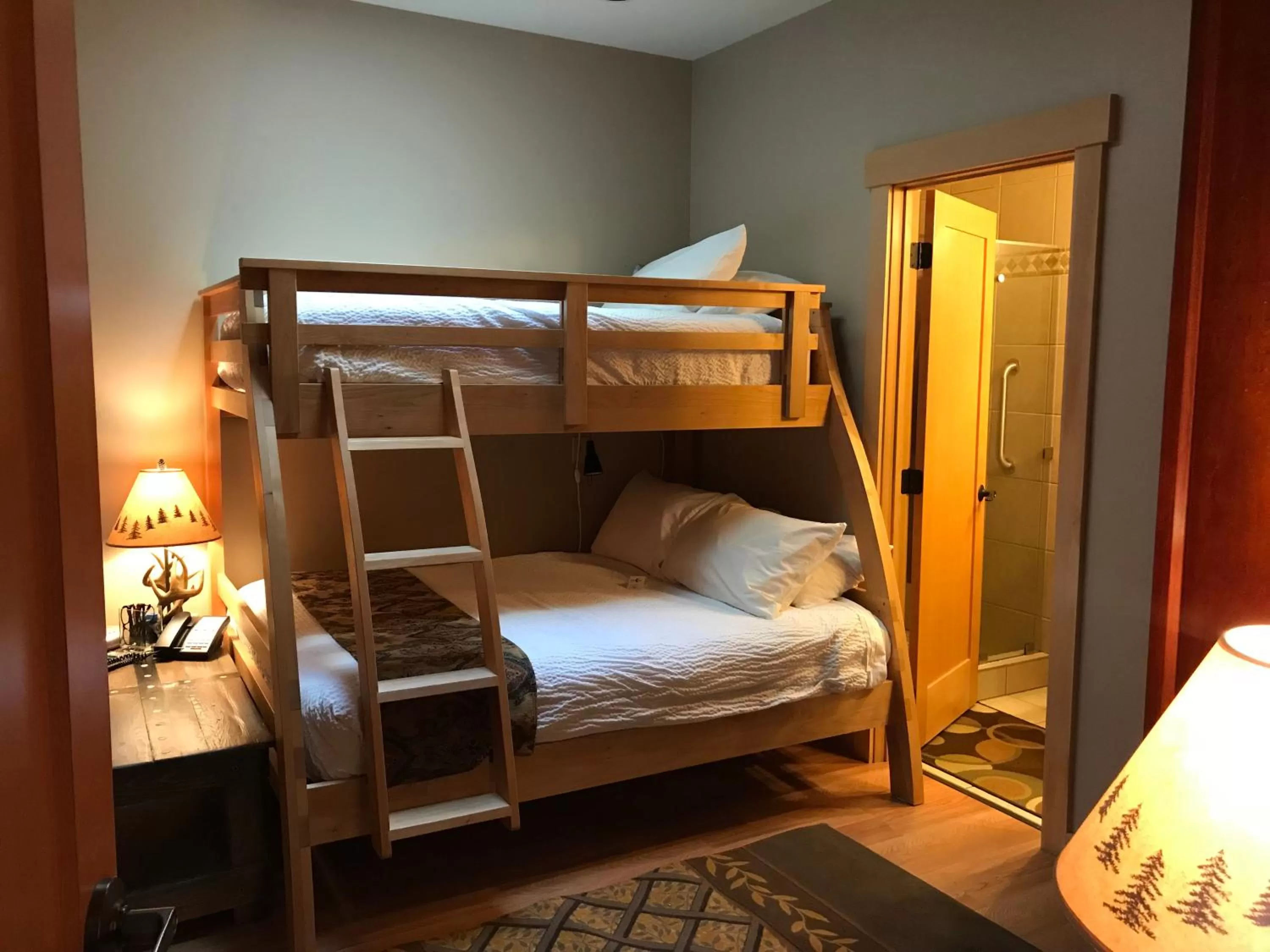 bunk bed, Bed in Twisp River Suites
